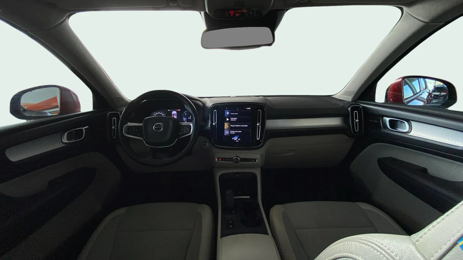 Volvo XC40 2.0 D3 Momentum - foto 10