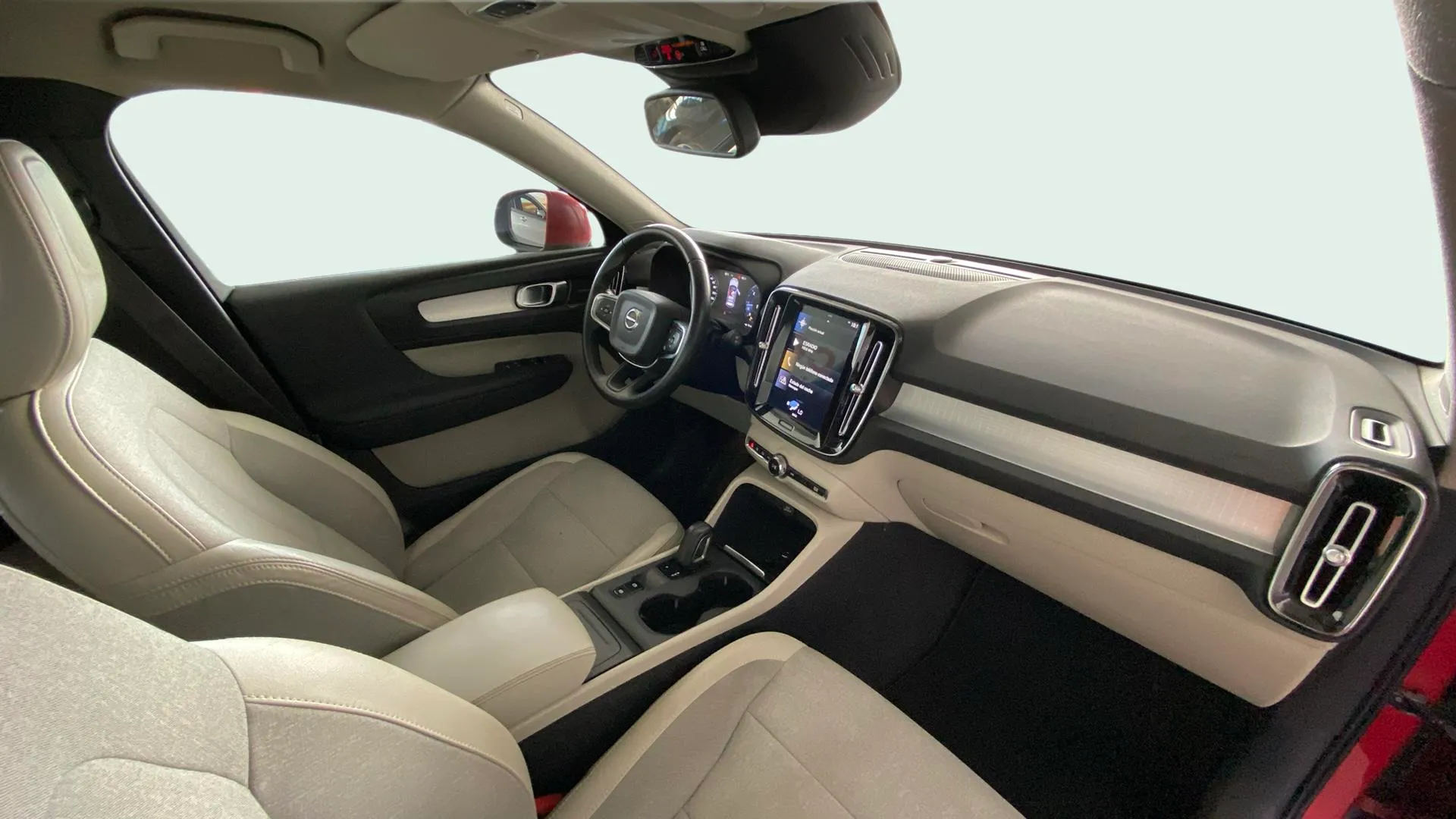 Volvo XC40 2.0 D3 Momentum - foto 15
