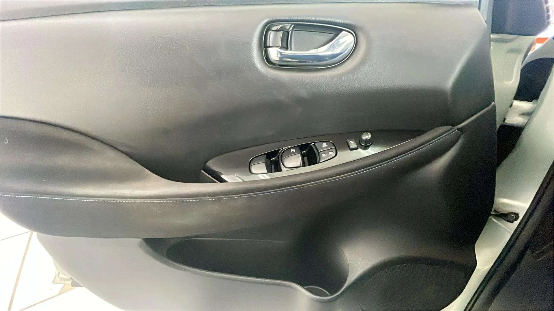 Nissan Leaf 40kWh N-Connecta Bitono - foto 15