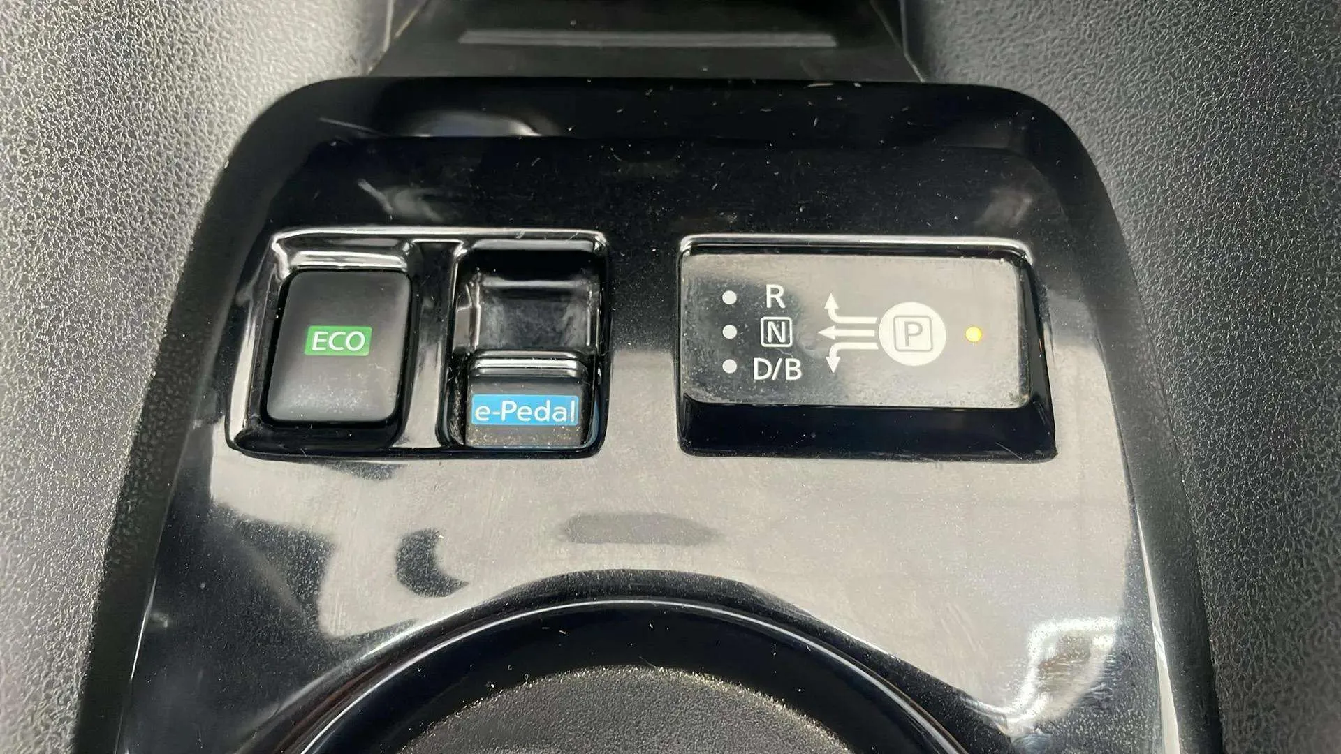 Nissan Leaf 40kWh N-Connecta Bitono - foto 18