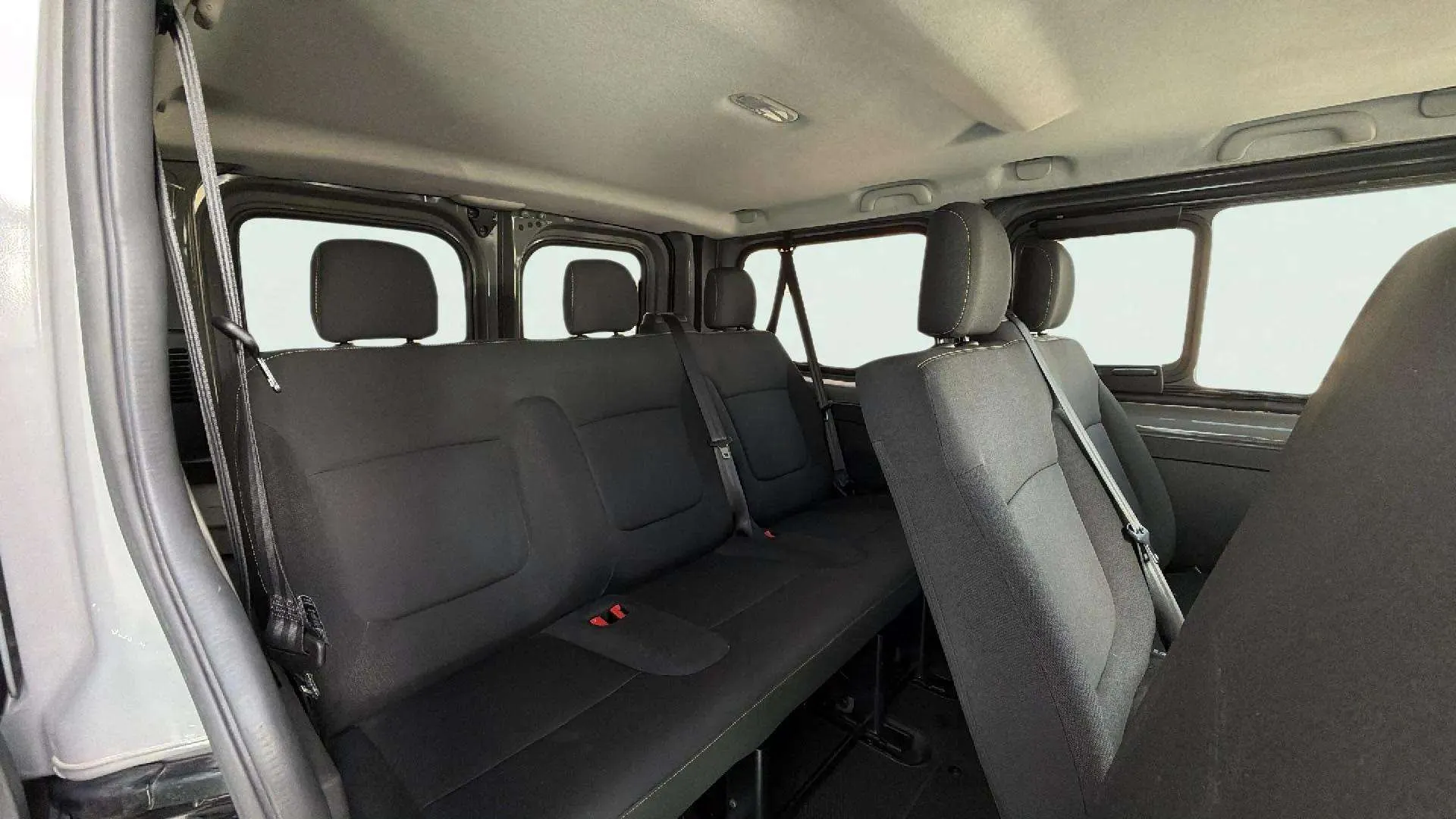 Renault Trafic Combi 9 Energy dCi Euro 6 - foto 25