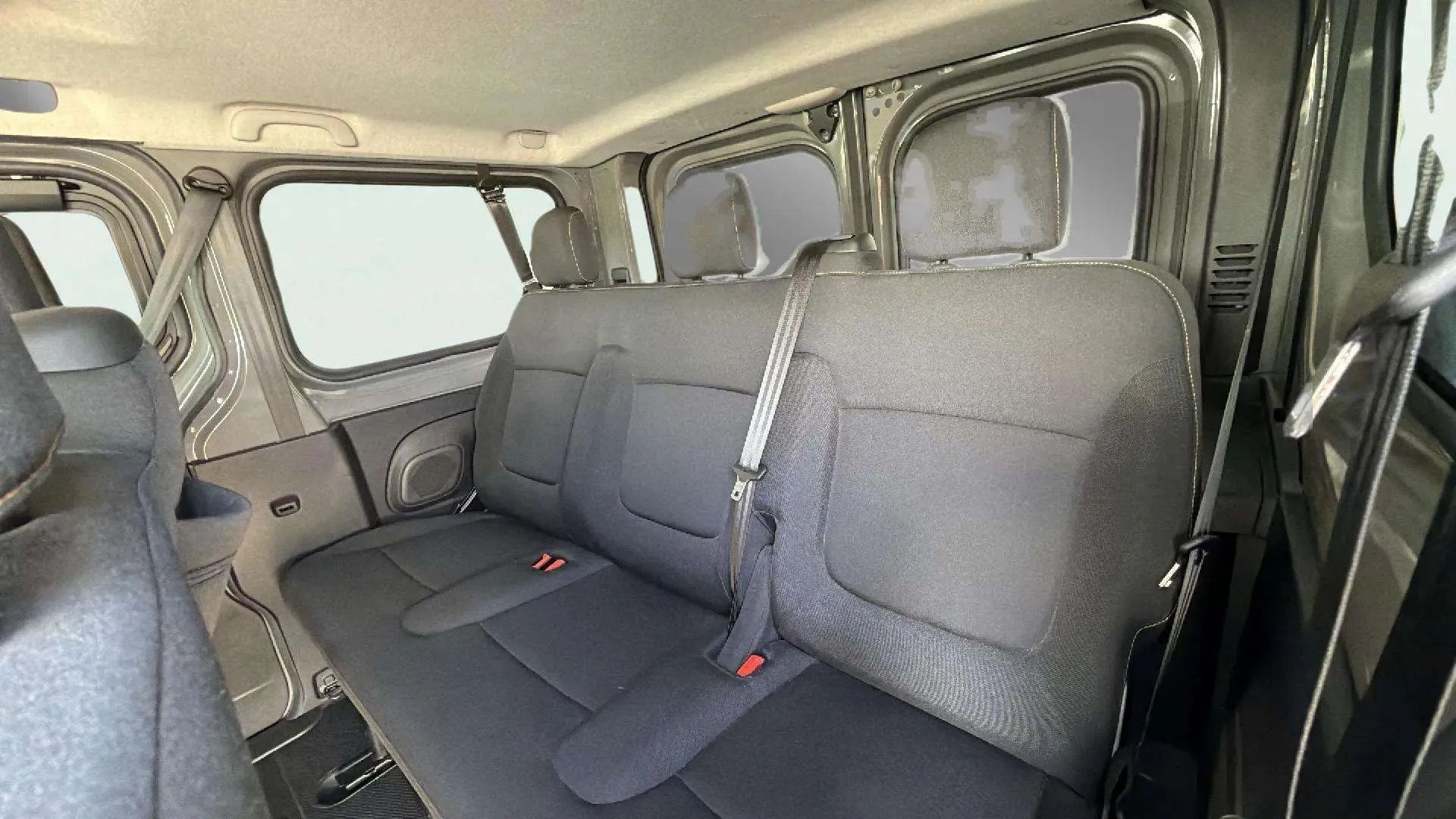 Renault Trafic Combi 9 Energy dCi Euro 6 - foto 23