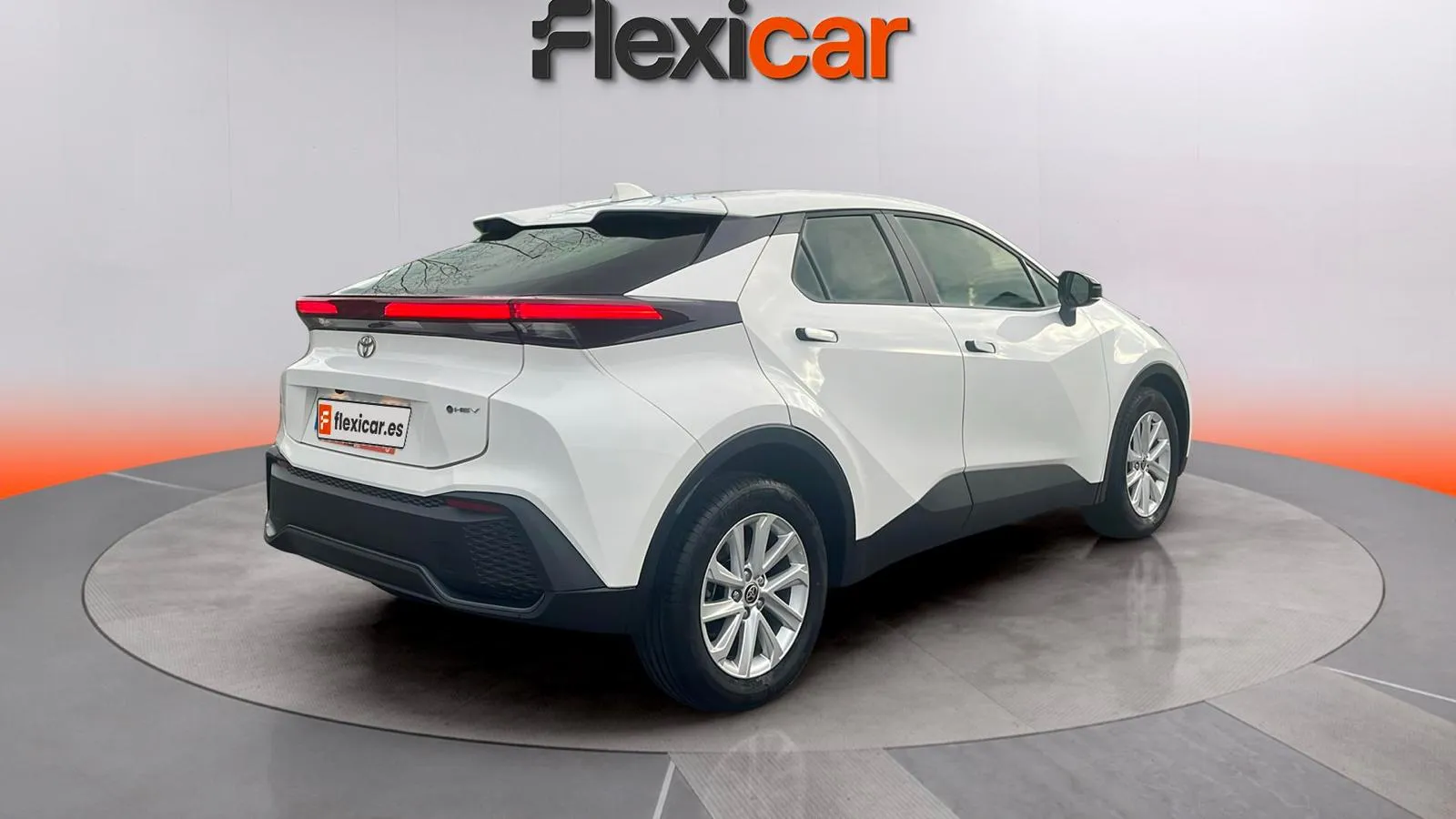 Toyota C-HR 1.8 Active Hybrid 140 - foto 4