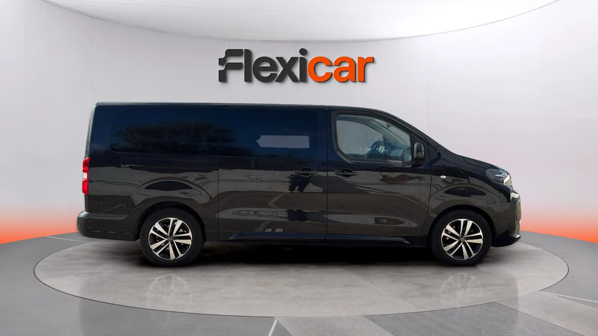 Peugeot Traveller Business Long BlueHDi 180 EAT8 - foto 5
