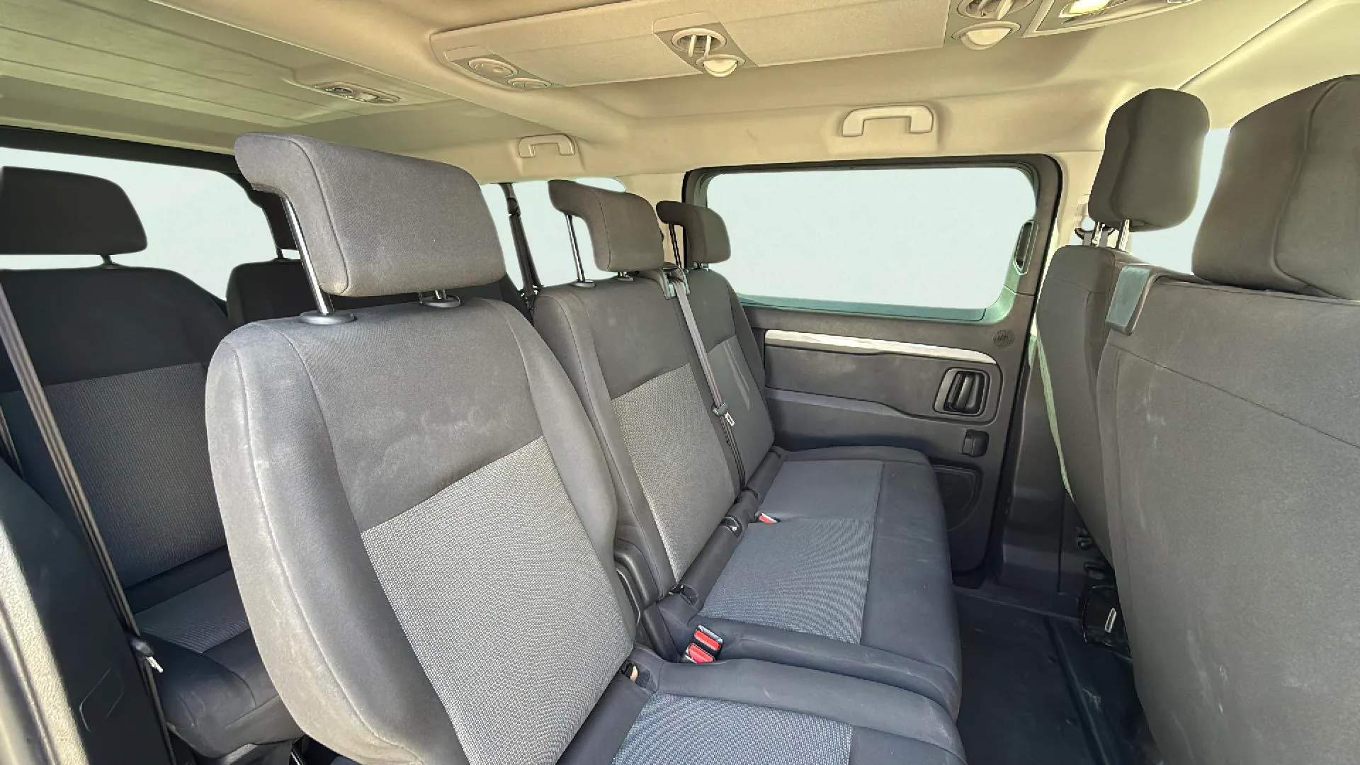 Peugeot Traveller Business Long BlueHDi 180 EAT8 - foto 15