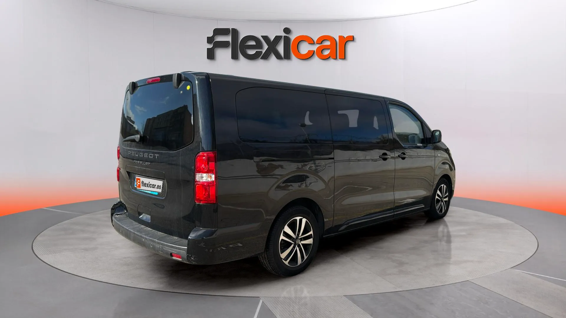 Peugeot Traveller Business Long BlueHDi 180 EAT8 - foto 4