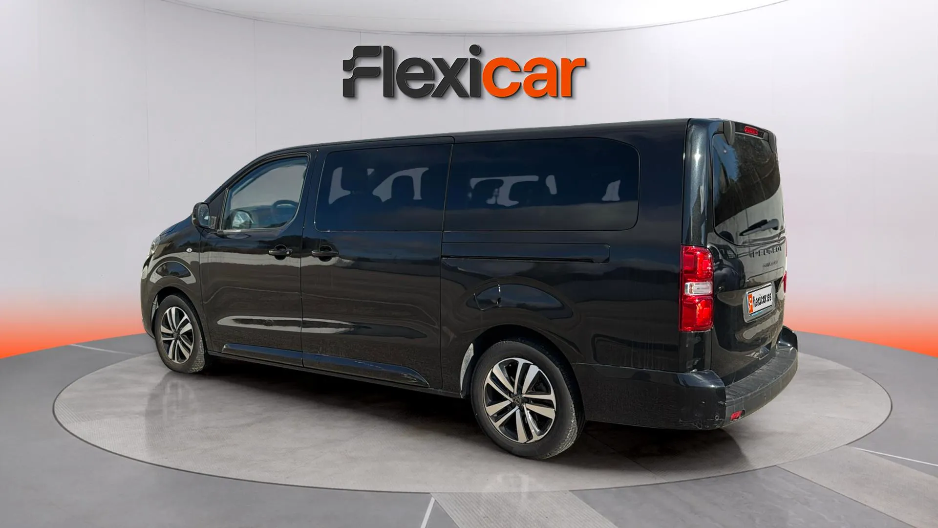 Peugeot Traveller Business Long BlueHDi 180 EAT8 - foto 3