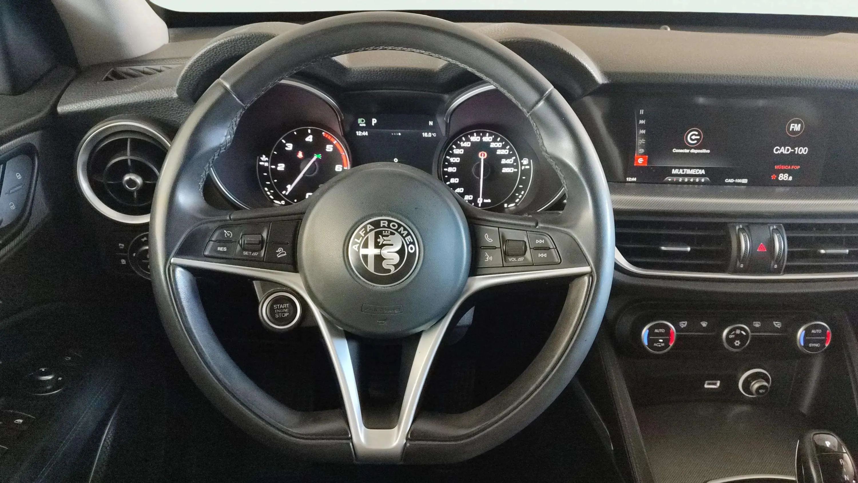 Alfa Romeo Stelvio 2.2 Diésel Stelvio AWD - foto 9