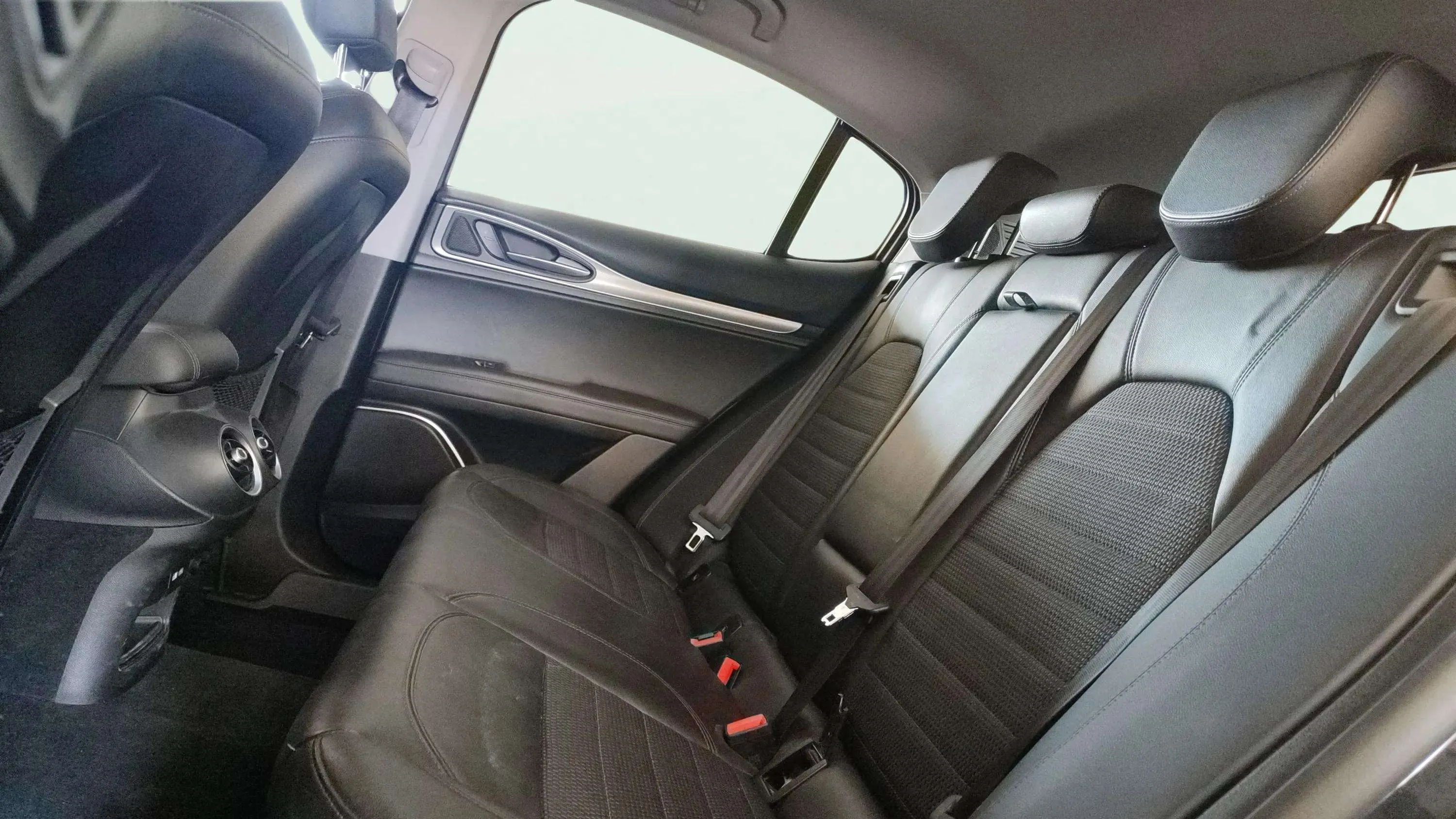 Alfa Romeo Stelvio 2.2 Diésel Stelvio AWD - foto 23