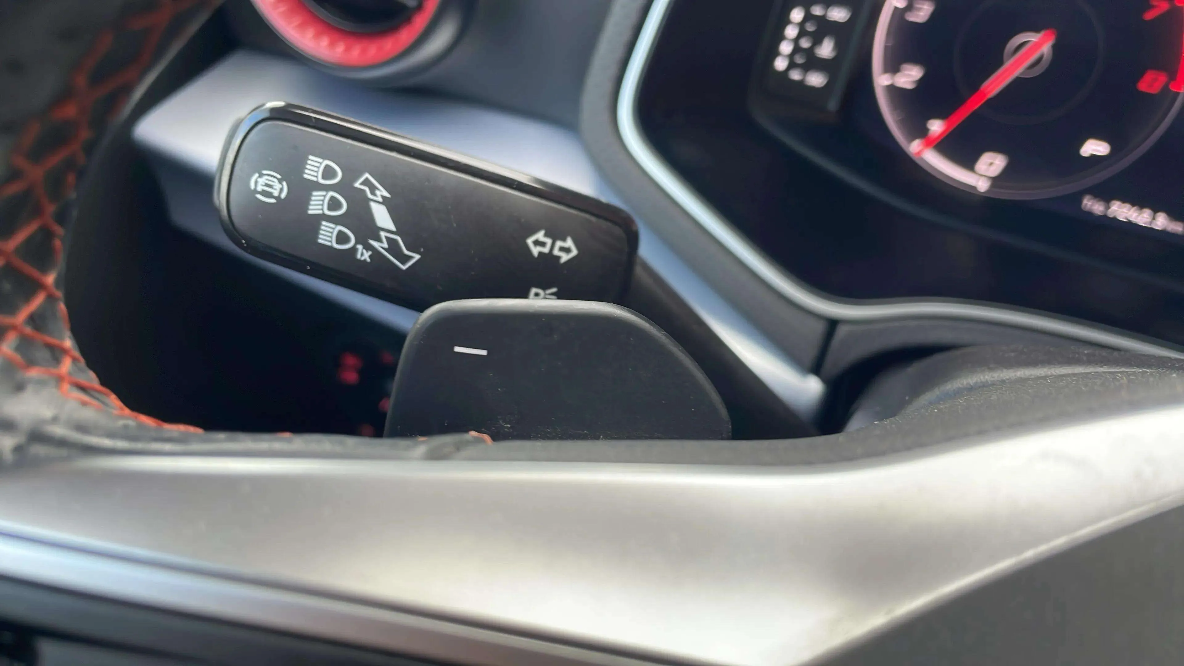 SEAT Arona 1.5 TSI DSG FR XM - foto 13