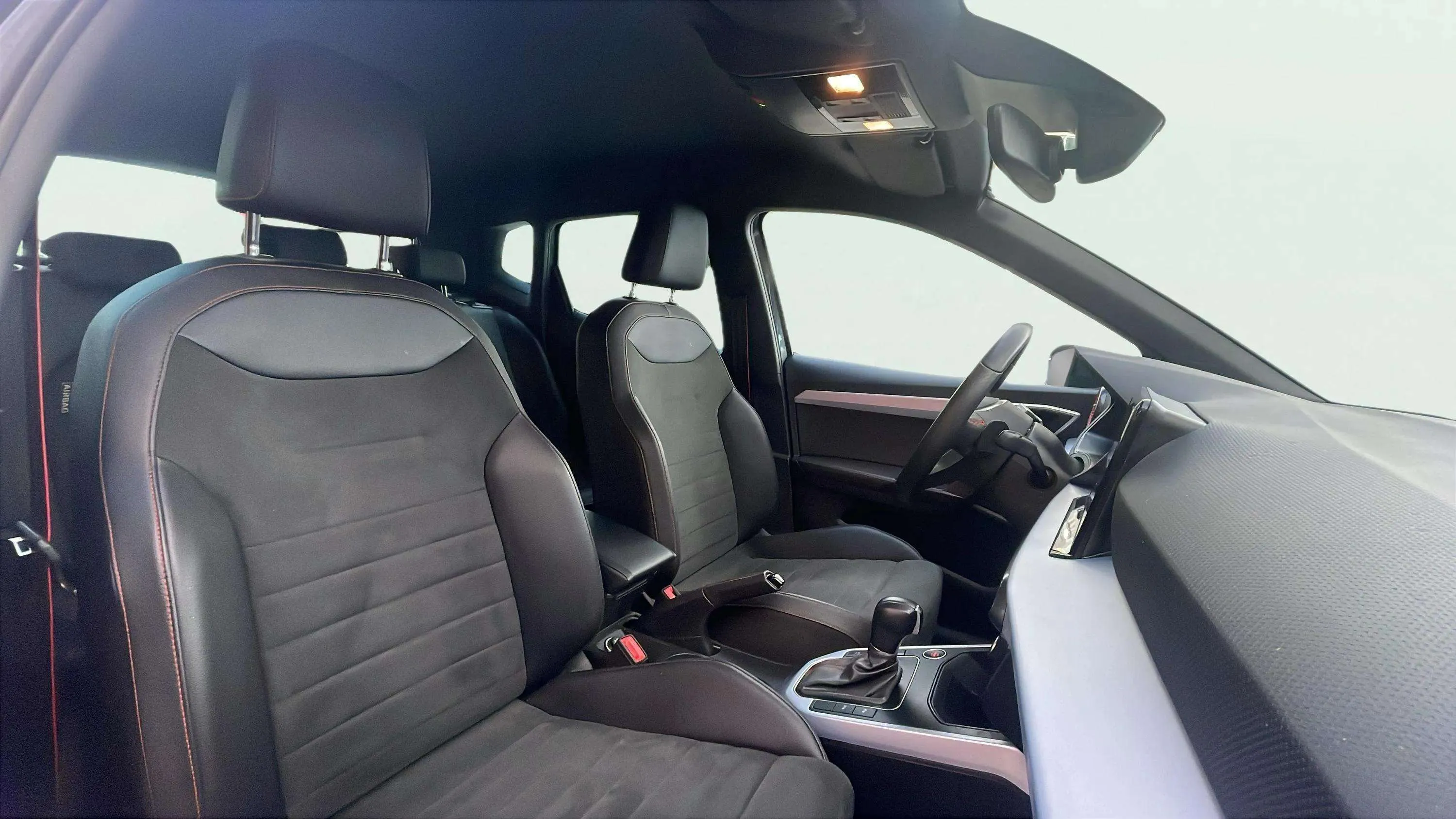 SEAT Arona 1.5 TSI DSG FR XM - foto 26