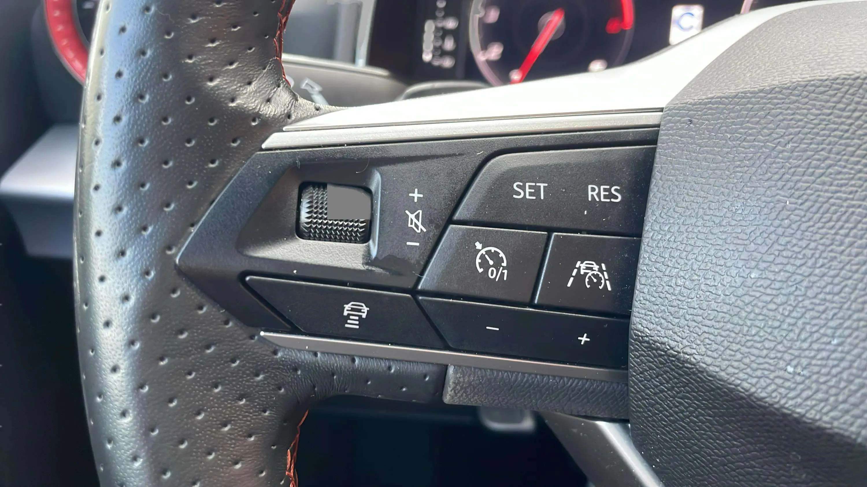 SEAT Arona 1.5 TSI DSG FR XM - foto 11