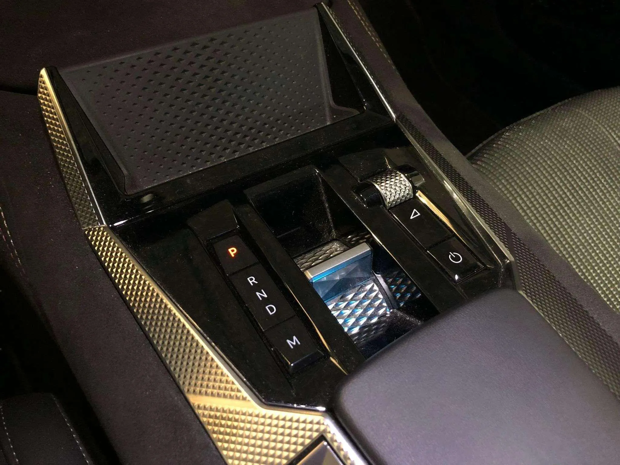 DS DS 4 PureTech 130 Performance Line+ - foto 9