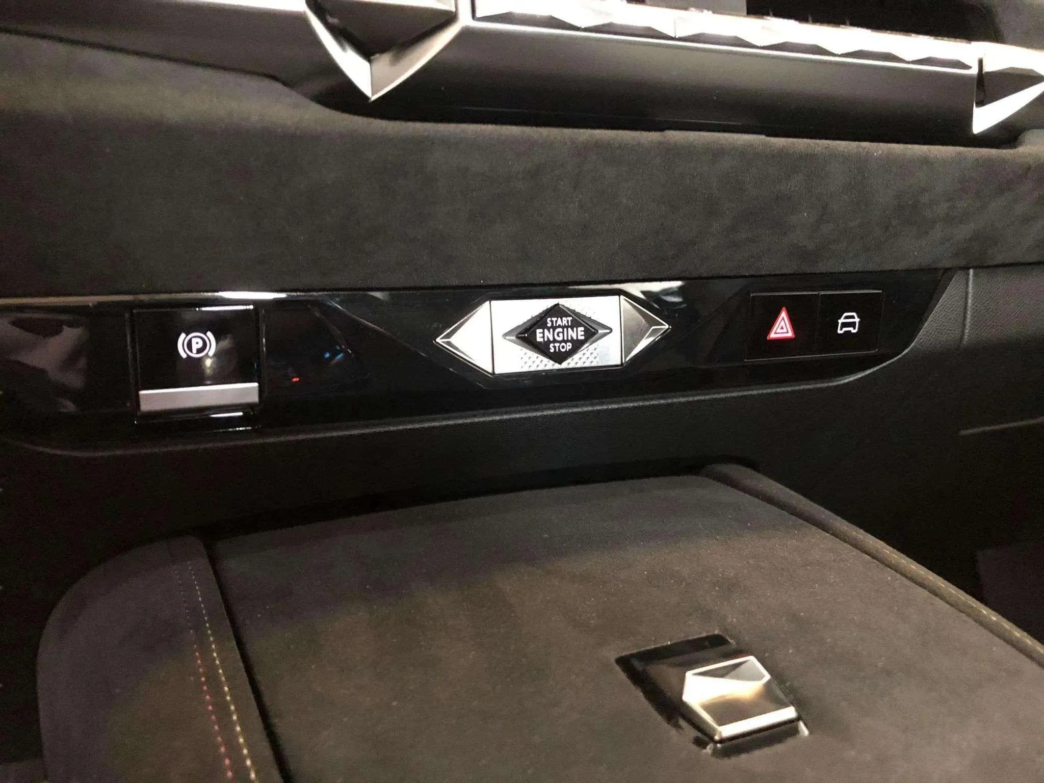 DS DS 4 PureTech 130 Performance Line+ - foto 11