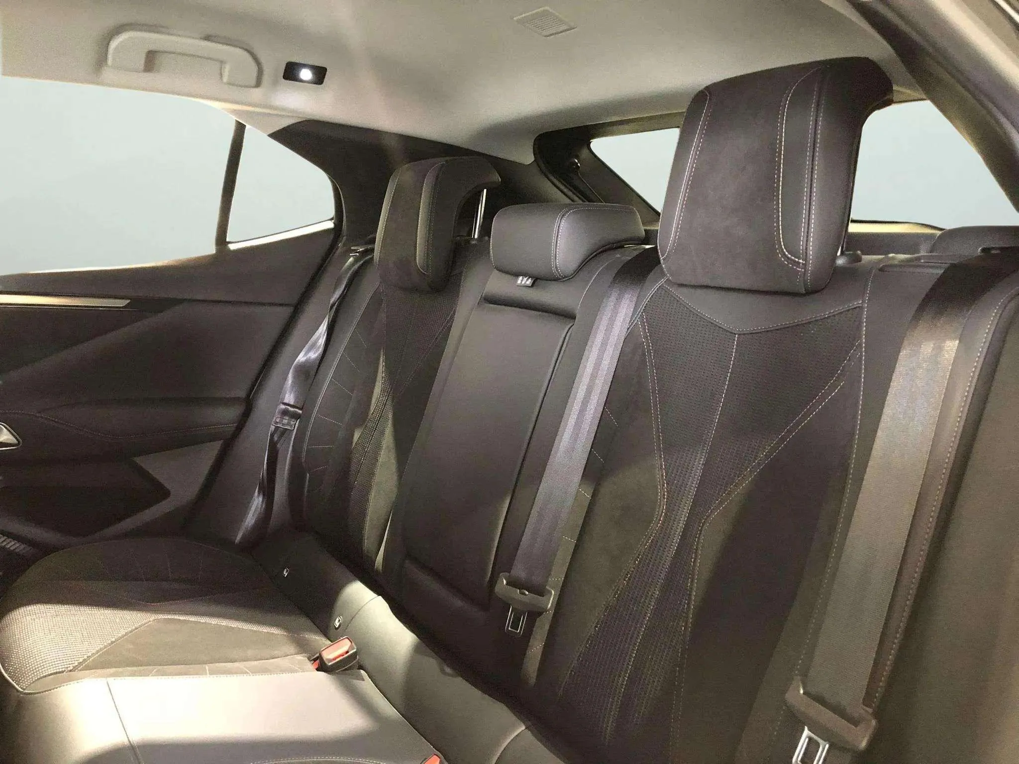 DS DS 4 PureTech 130 Performance Line+ - foto 16