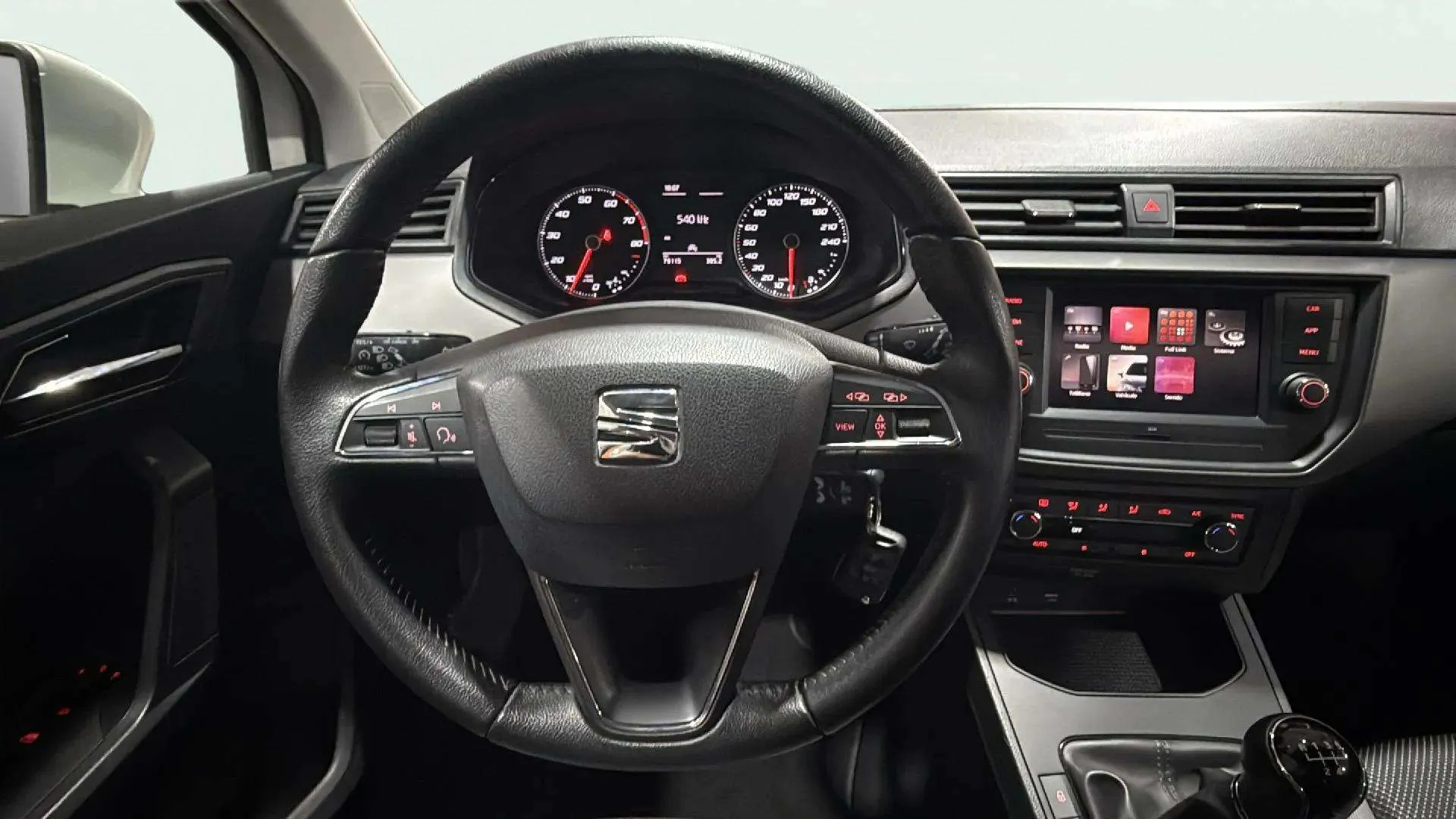 SEAT Ibiza 1.0 MPI Reference - foto 6
