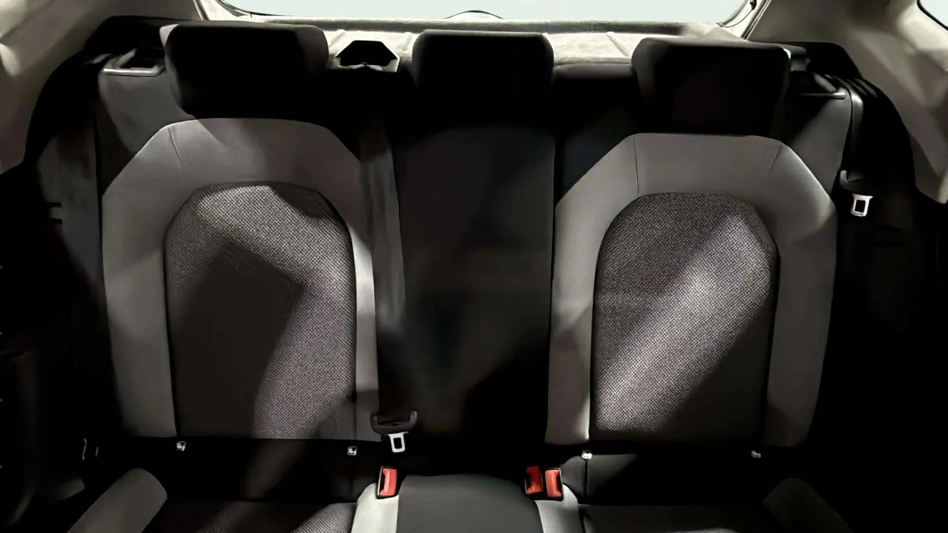 SEAT Ibiza 1.0 MPI Reference - foto 9