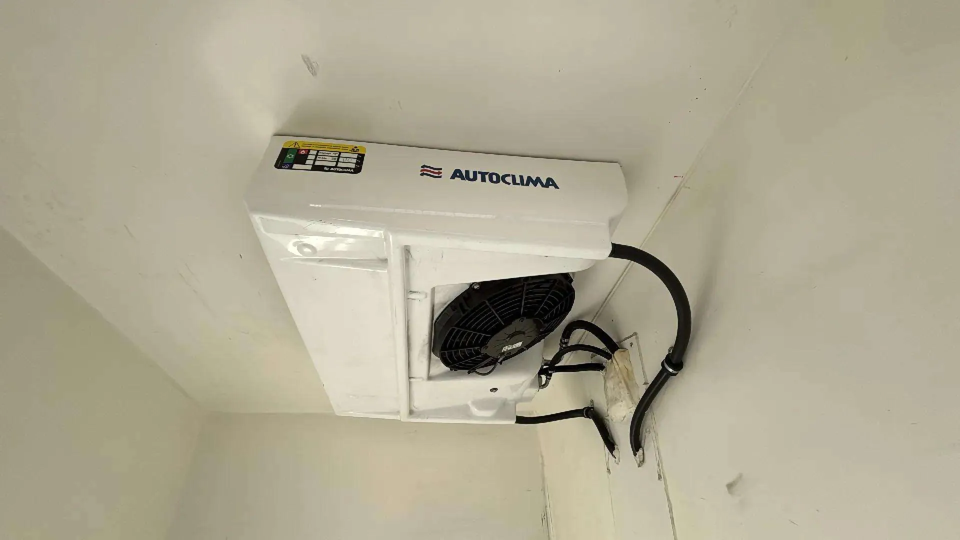 Nissan NV400 - foto 18
