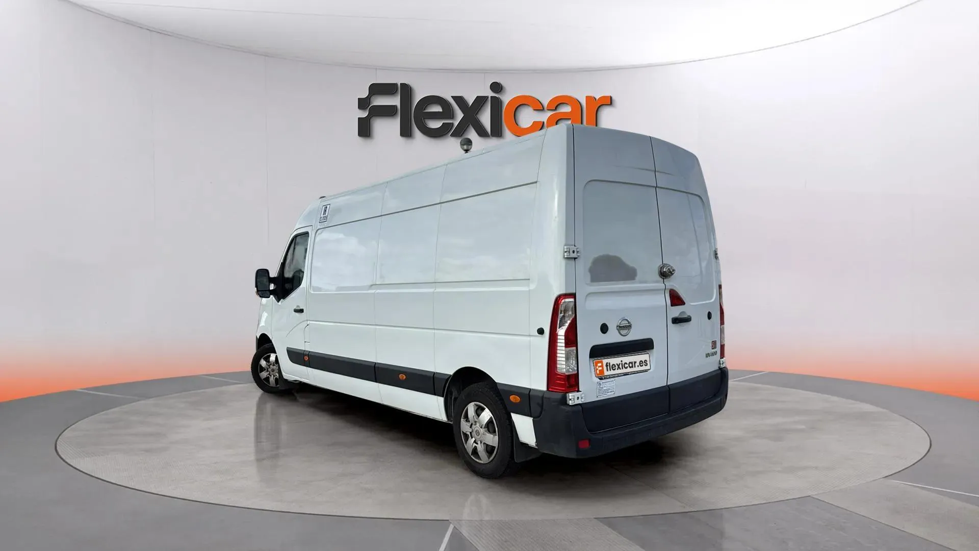 Nissan NV400 - foto 6