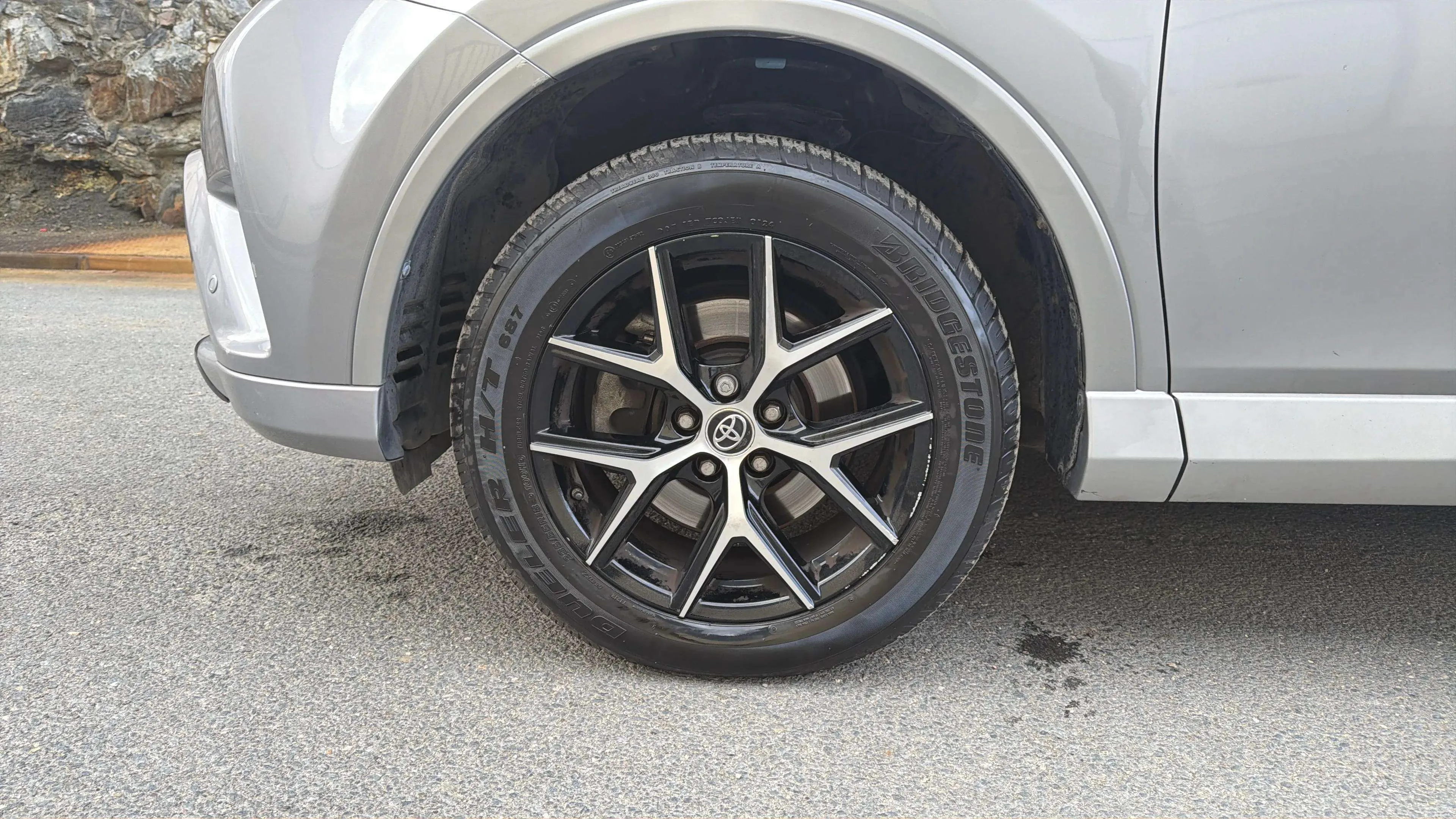 Toyota RAV4 2.5l hybrid 2WD Advance - foto 28