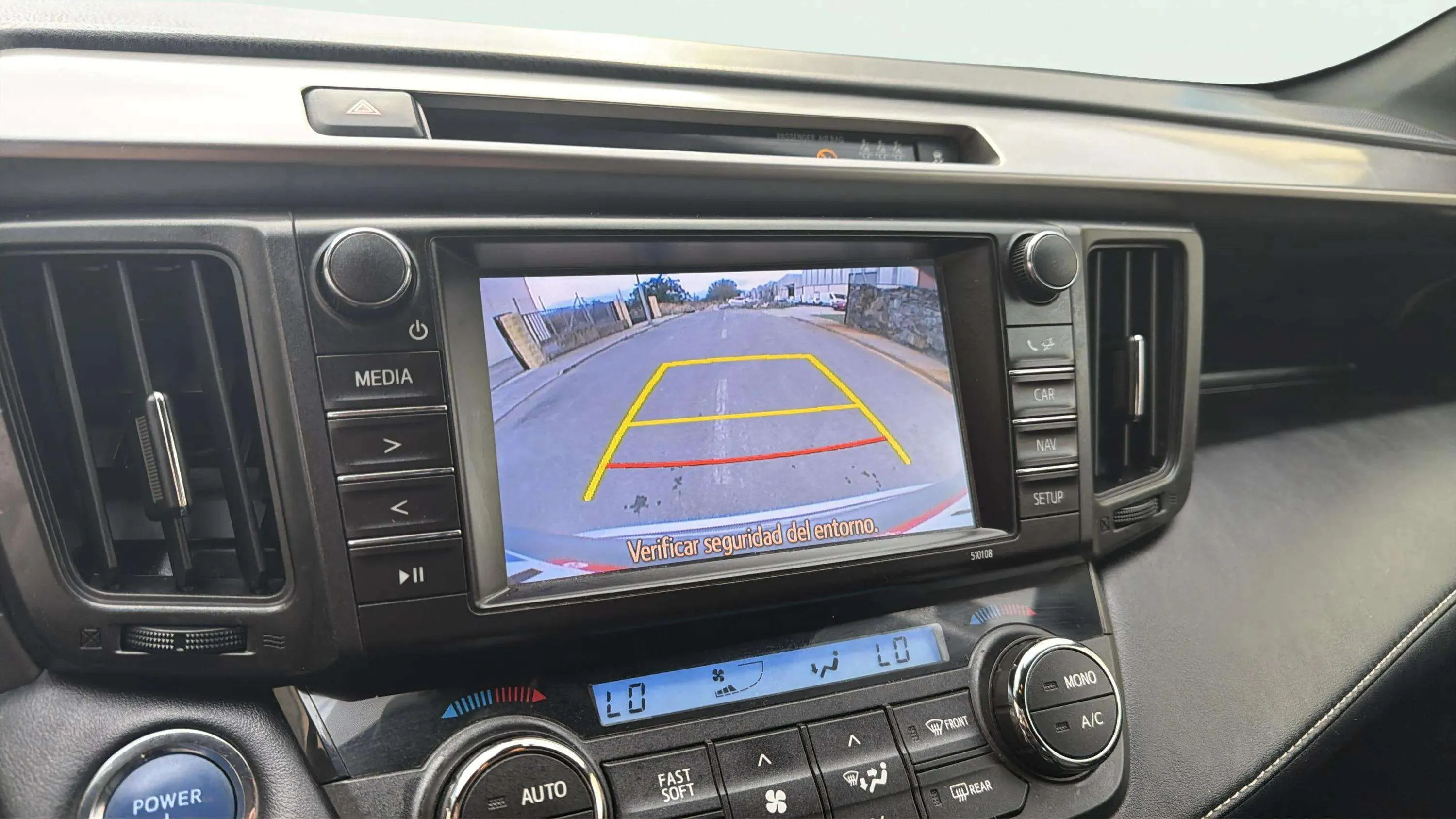 Toyota RAV4 2.5l hybrid 2WD Advance - foto 19