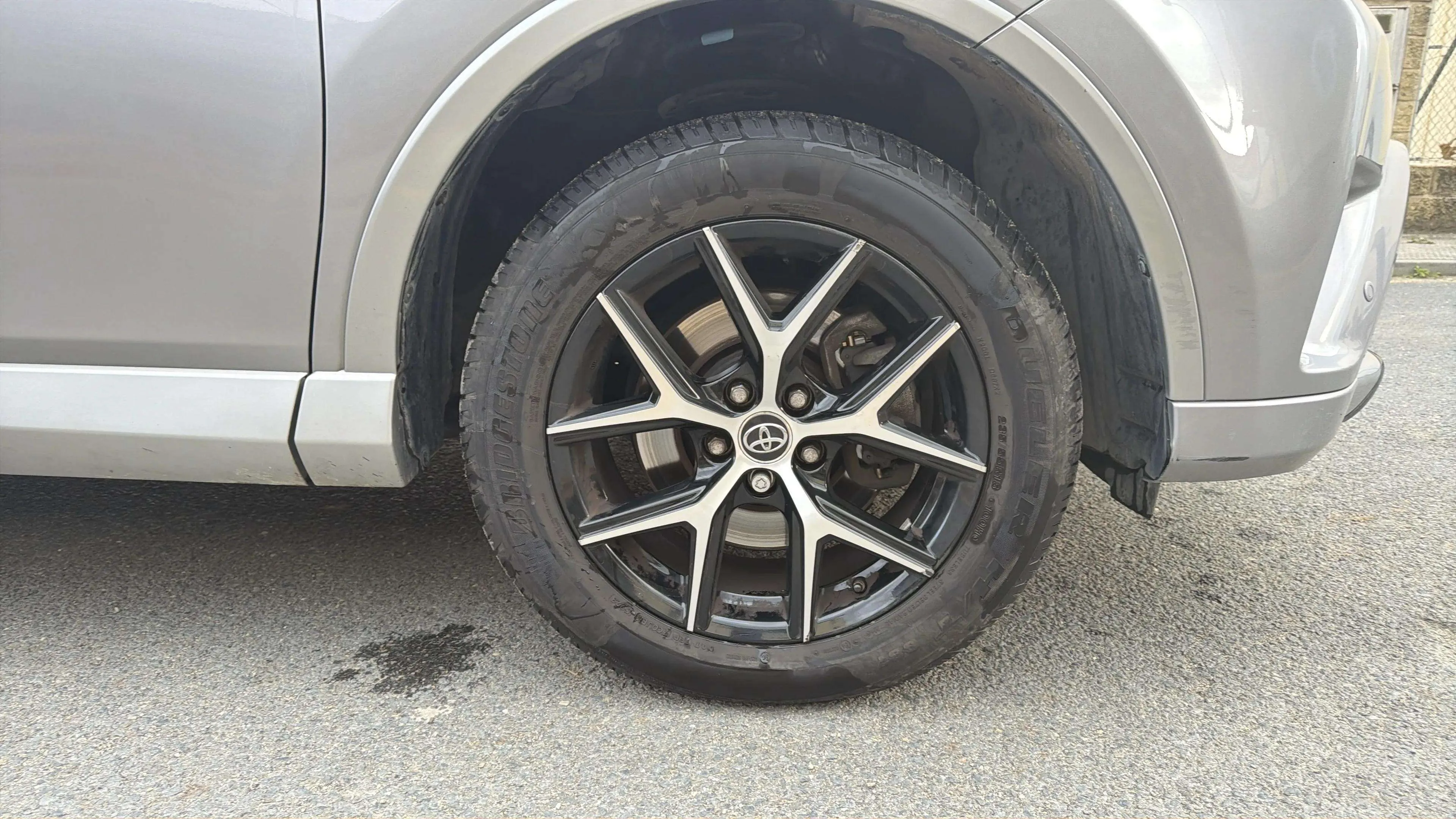 Toyota RAV4 2.5l hybrid 2WD Advance - foto 25