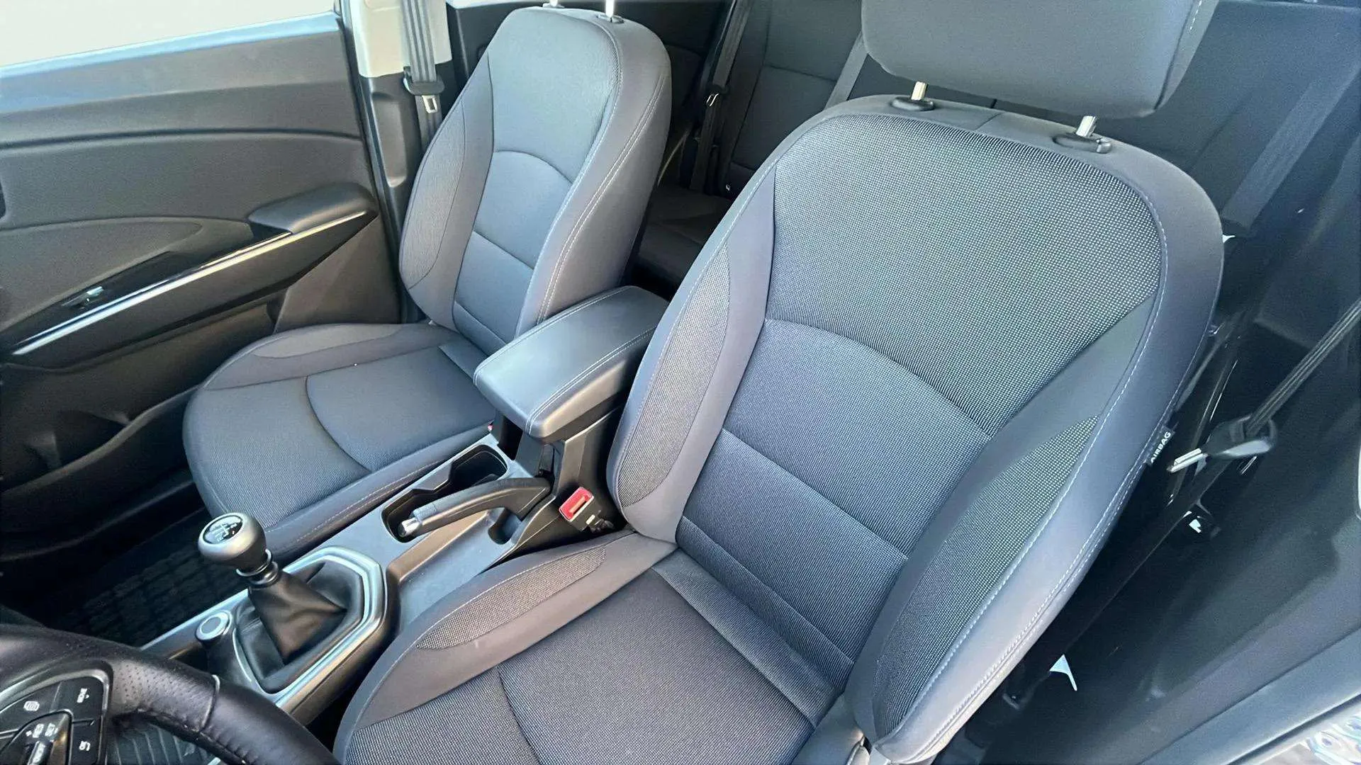 SsangYong Tivoli G15T LP Urban Plus - foto 18