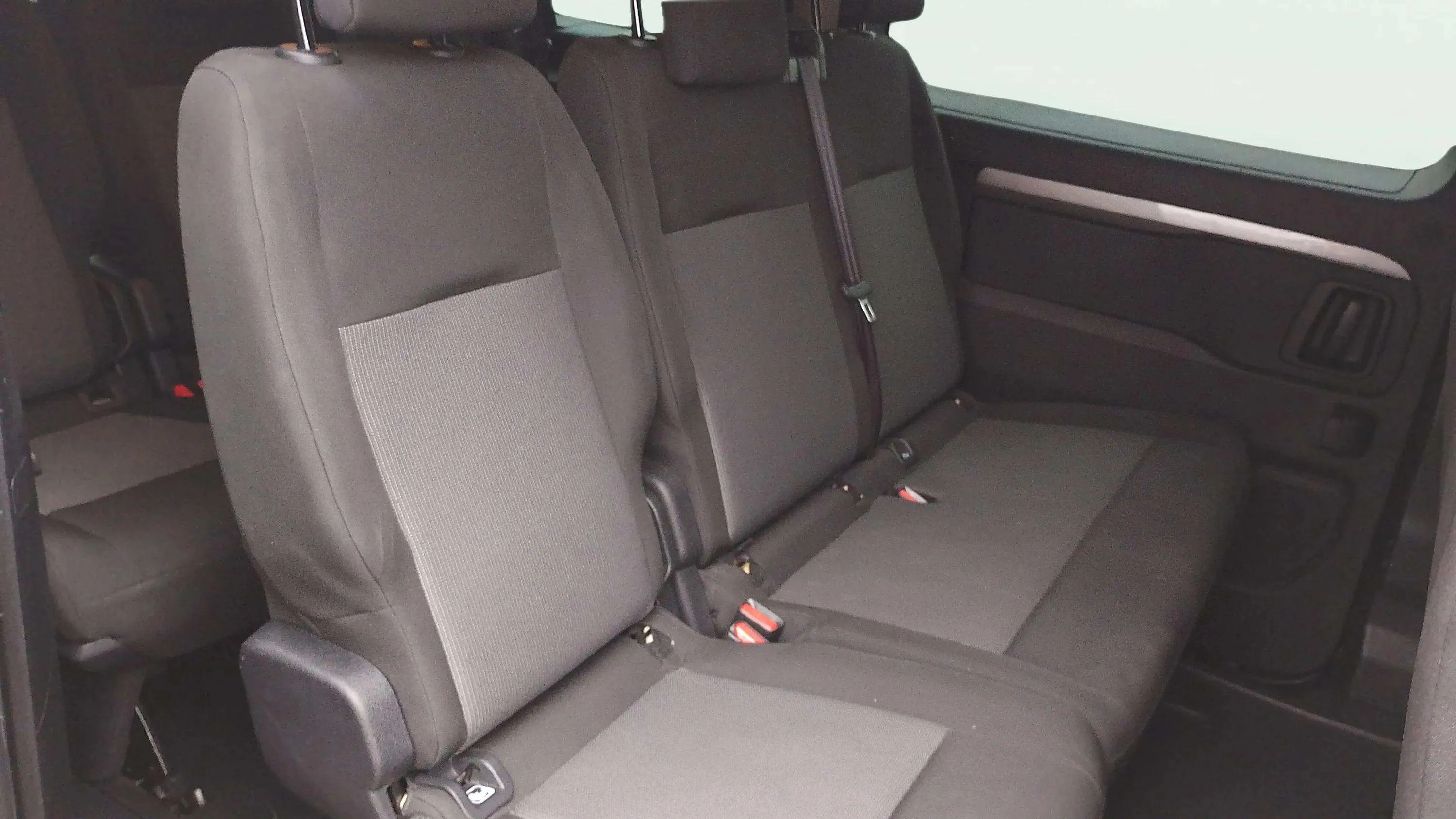 Peugeot Traveller Business Long BlueHDi 180 EAT8 - foto 13