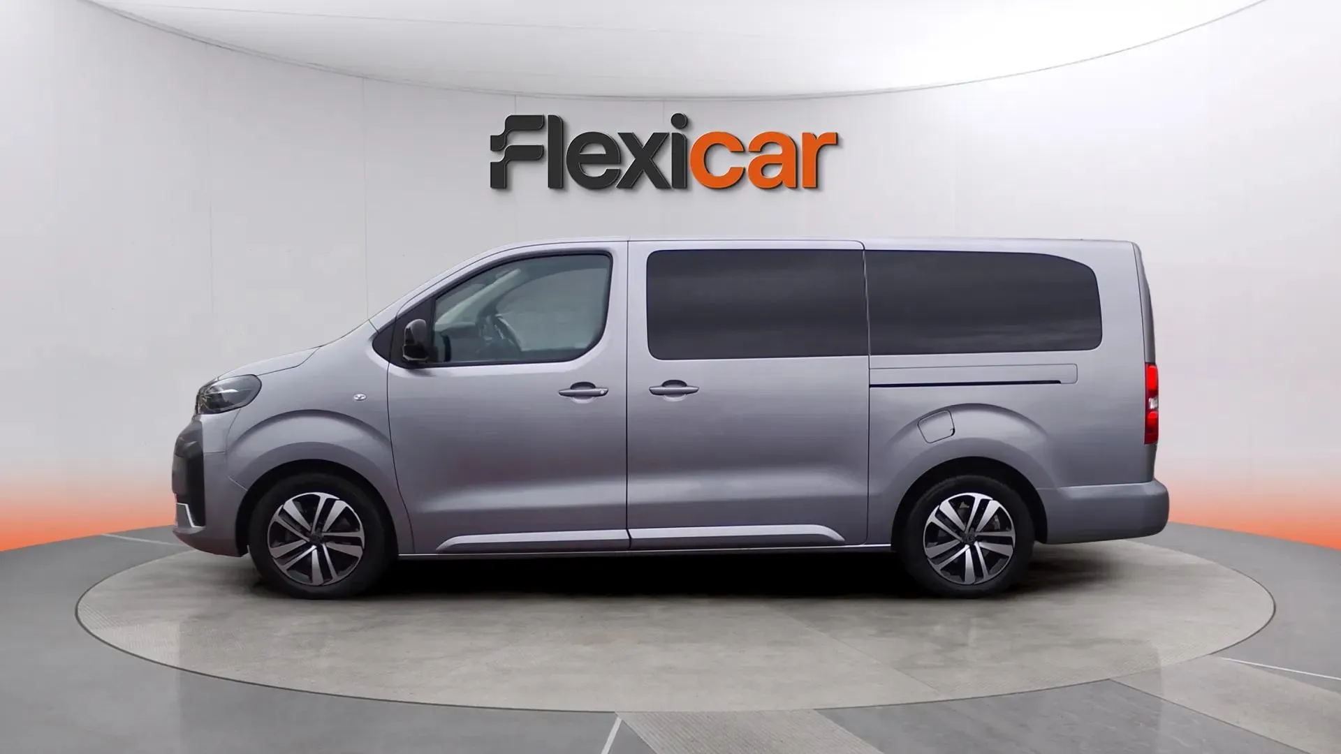 Peugeot Traveller Business Long BlueHDi 180 EAT8 - foto 6