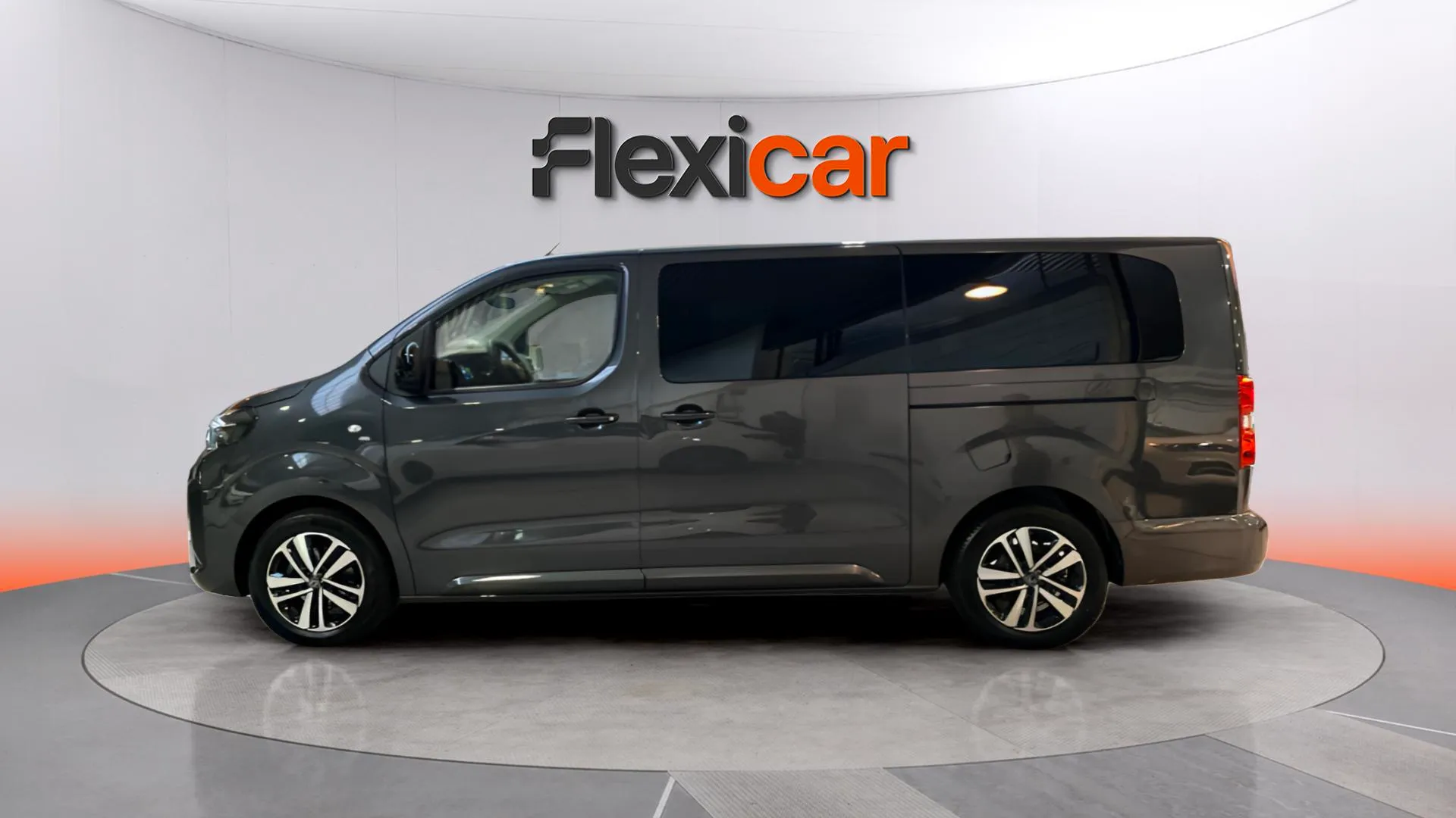 Peugeot Traveller Business Long BlueHDi 180 EAT8 - foto 4