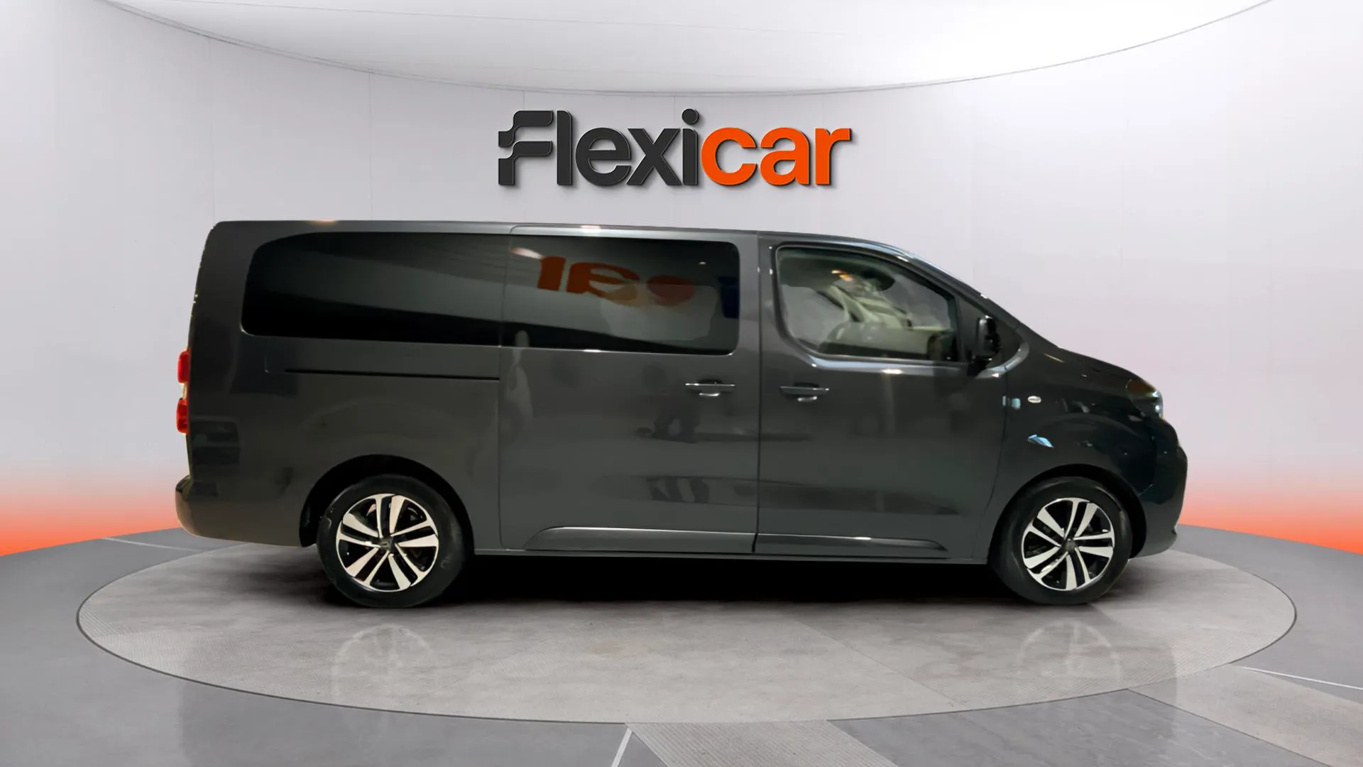 Peugeot Traveller Business Long BlueHDi 180 EAT8 - foto 8