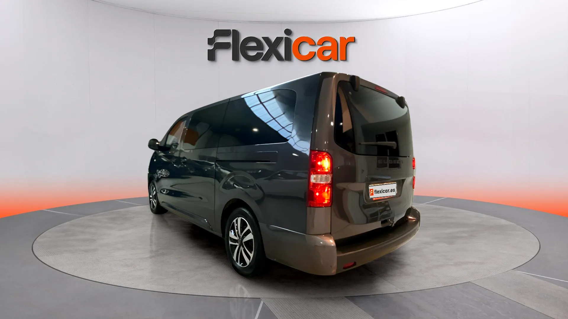 Peugeot Traveller Business Long BlueHDi 180 EAT8 - foto 5