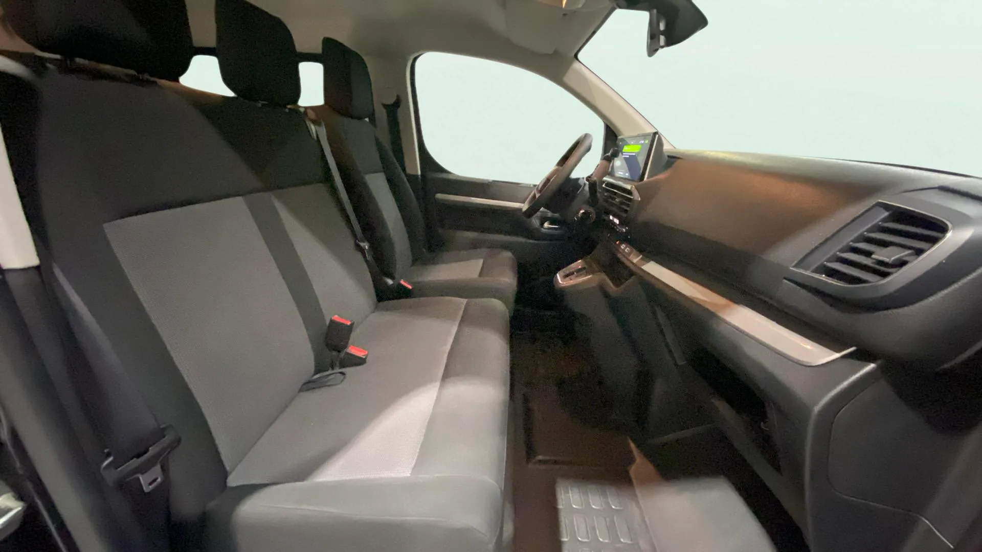 Peugeot Traveller Business Long BlueHDi 180 EAT8 - foto 10