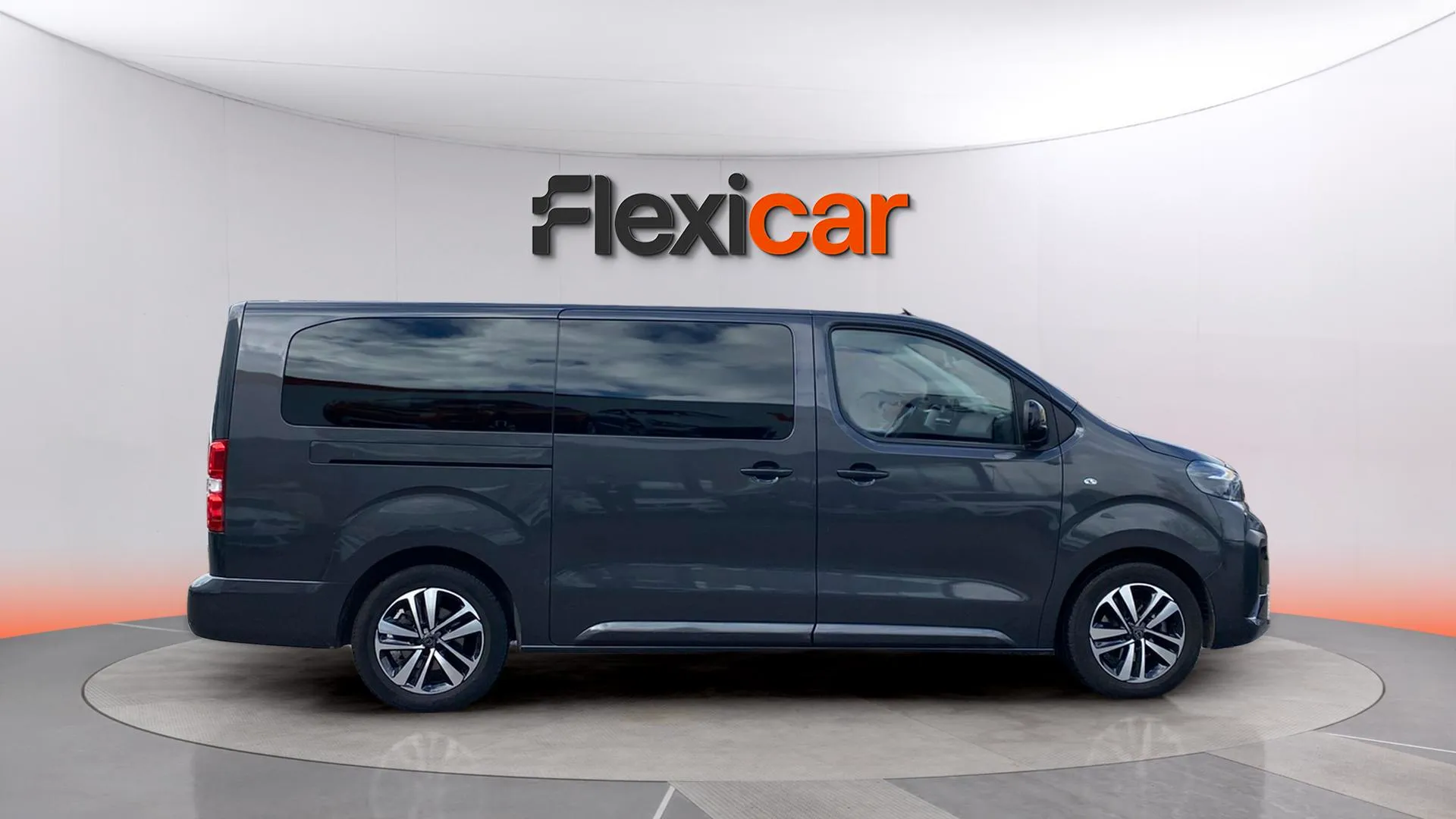 Peugeot Traveller Business Long BlueHDi 180 EAT8 - foto 6