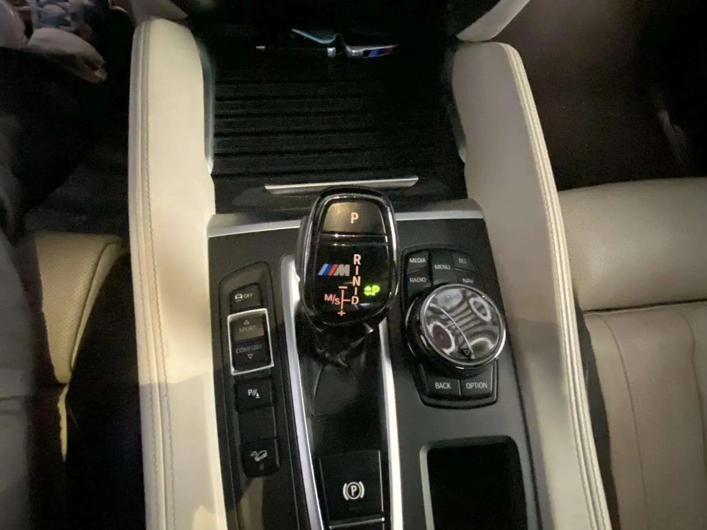 BMW X6 M50d - foto 12