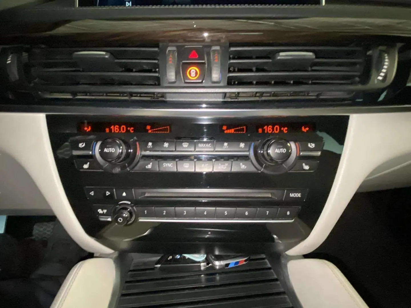 BMW X6 M50d - foto 19