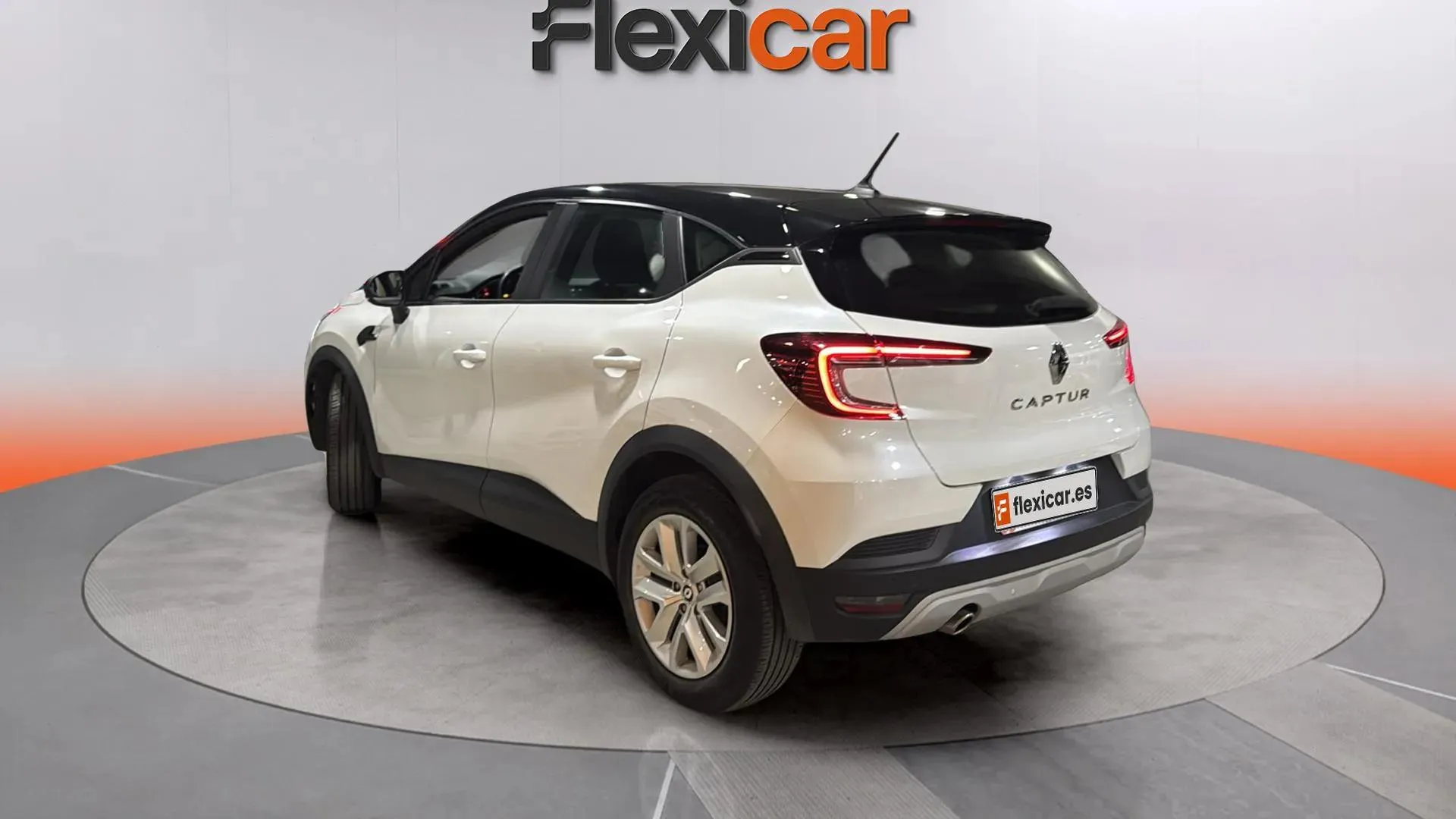 Renault Captur Fast Track TCe GPF Micro Híbrido - foto 32