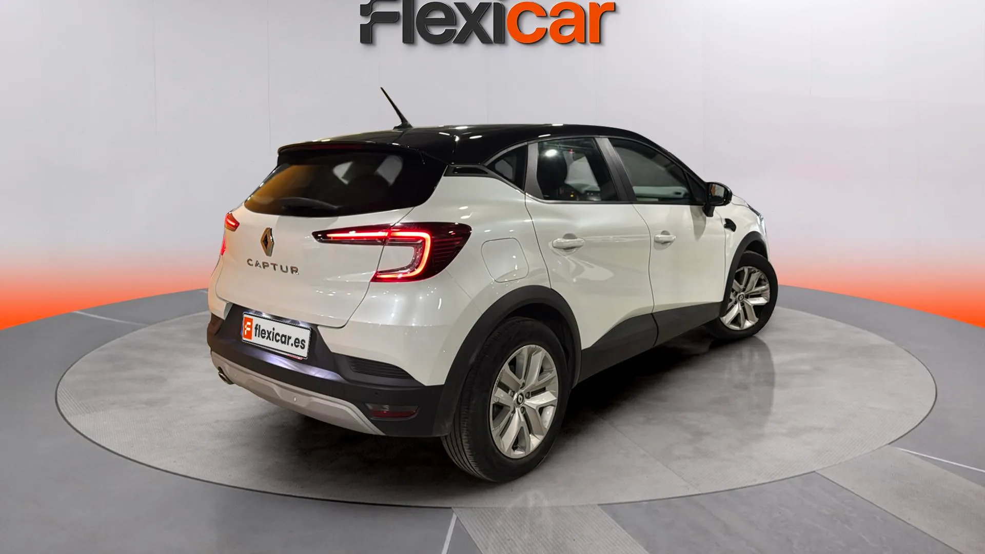 Renault Captur Fast Track TCe GPF Micro Híbrido - foto 8