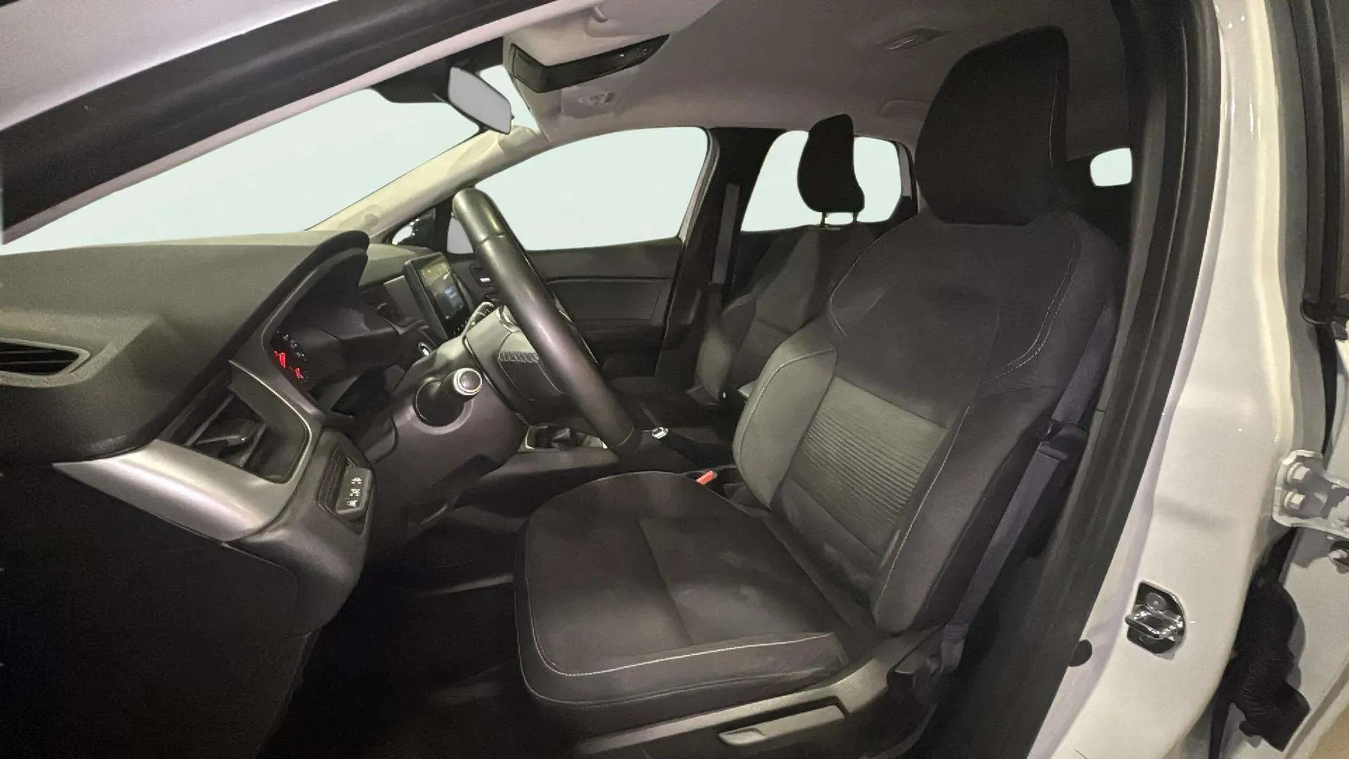 Renault Captur Fast Track TCe GPF Micro Híbrido - foto 45