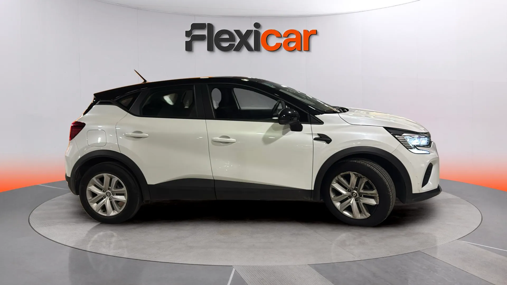 Renault Captur Fast Track TCe GPF Micro Híbrido - foto 9