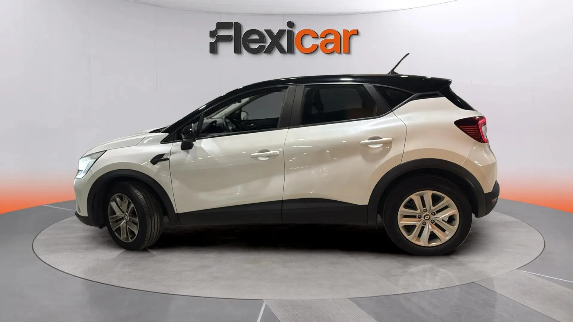 Renault Captur Fast Track TCe GPF Micro Híbrido - foto 37