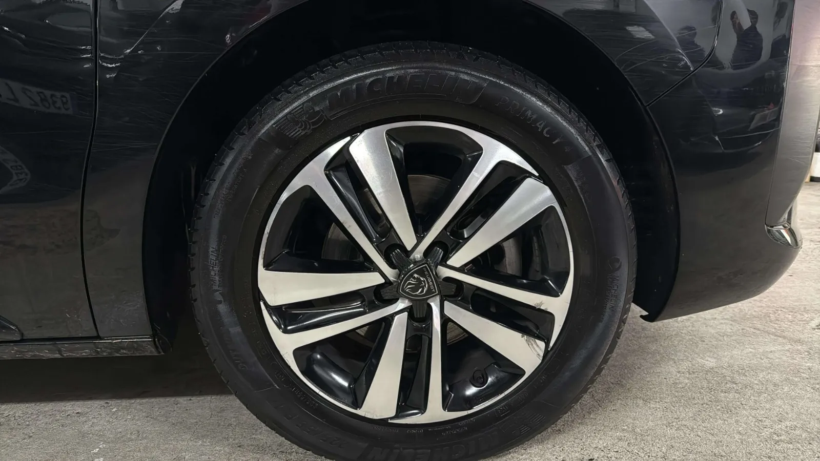Peugeot Traveller Business Long BlueHDi 180 EAT8 - foto 17
