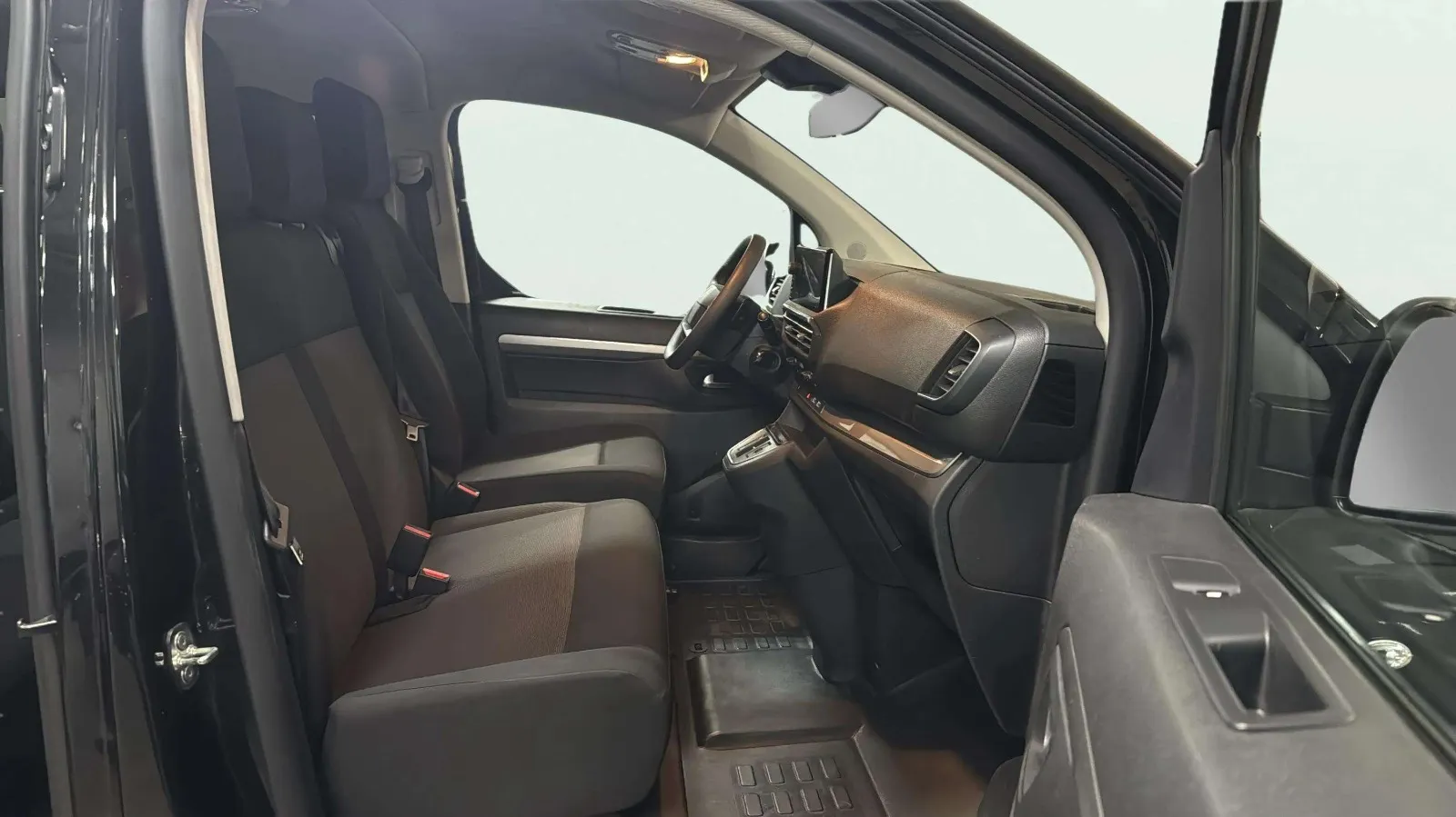 Peugeot Traveller Business Long BlueHDi 180 EAT8 - foto 10