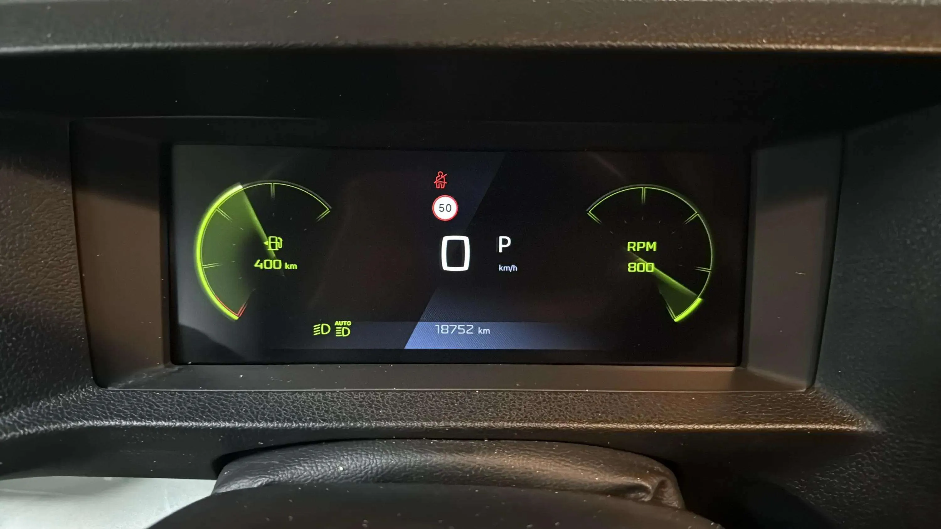 Peugeot Traveller Business Long BlueHDi 180 EAT8 - foto 18