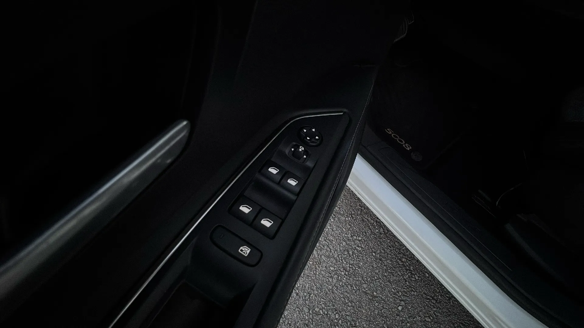 Peugeot 5008 1.2 PureTech Allure Pack EAT8 - foto 16