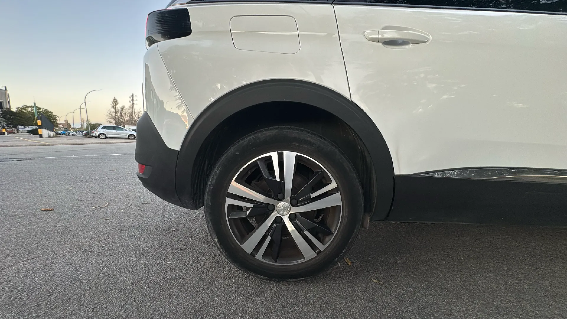 Peugeot 5008 1.2 PureTech Allure Pack EAT8 - foto 13