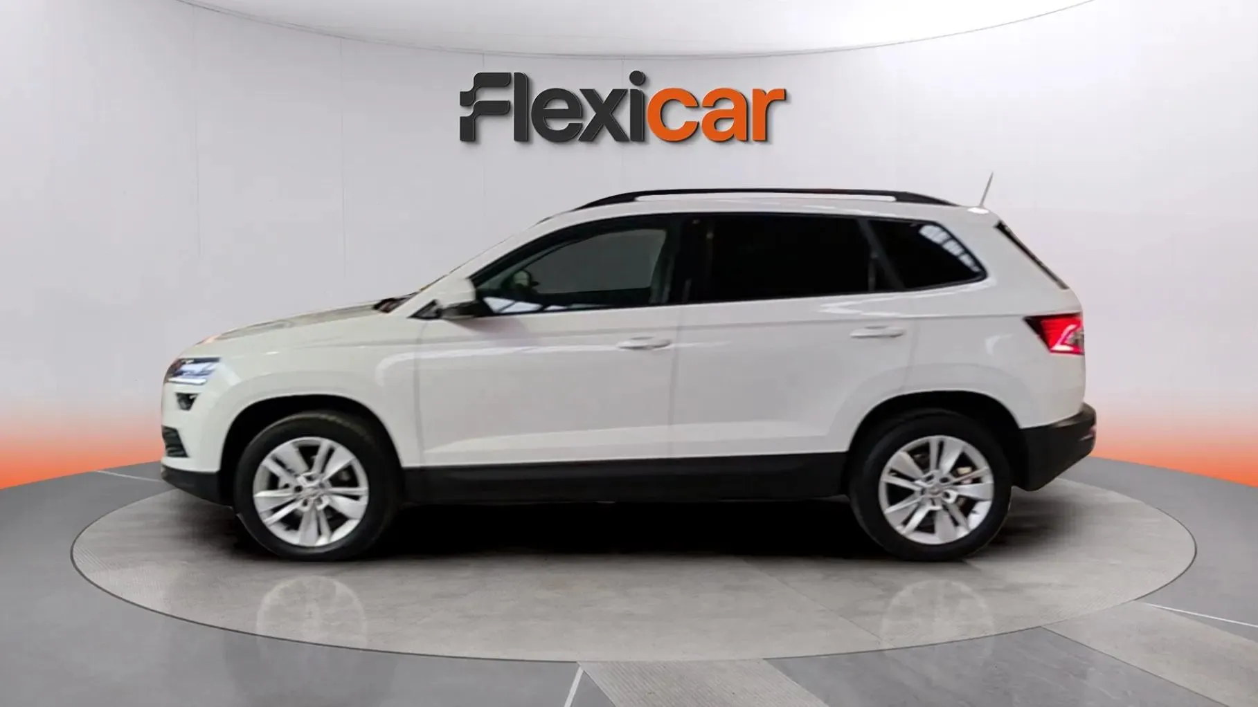 Škoda Karoq 1.6 TDI DSG Ambition - foto 4