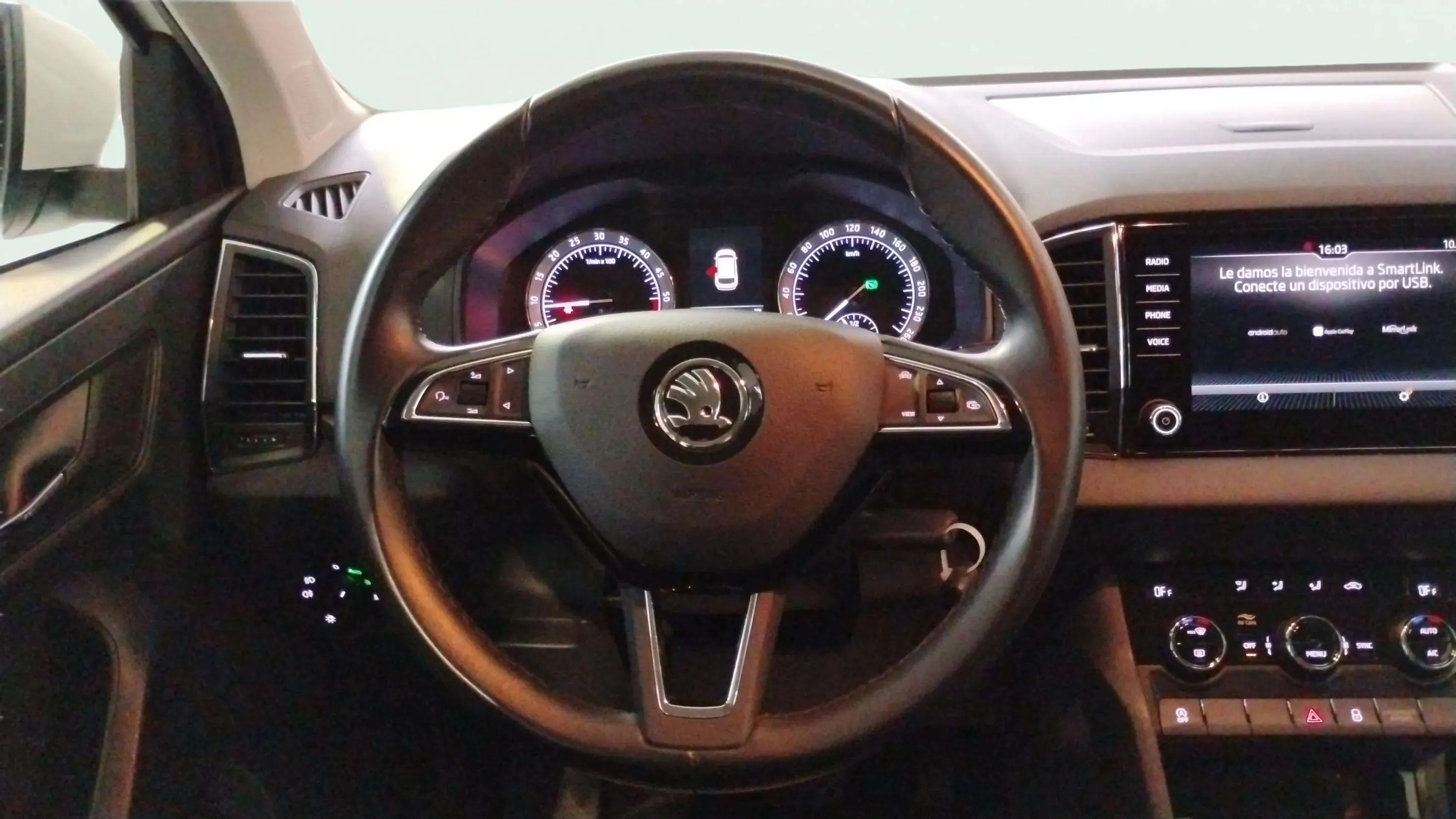 Škoda Karoq 1.6 TDI DSG Ambition - foto 14