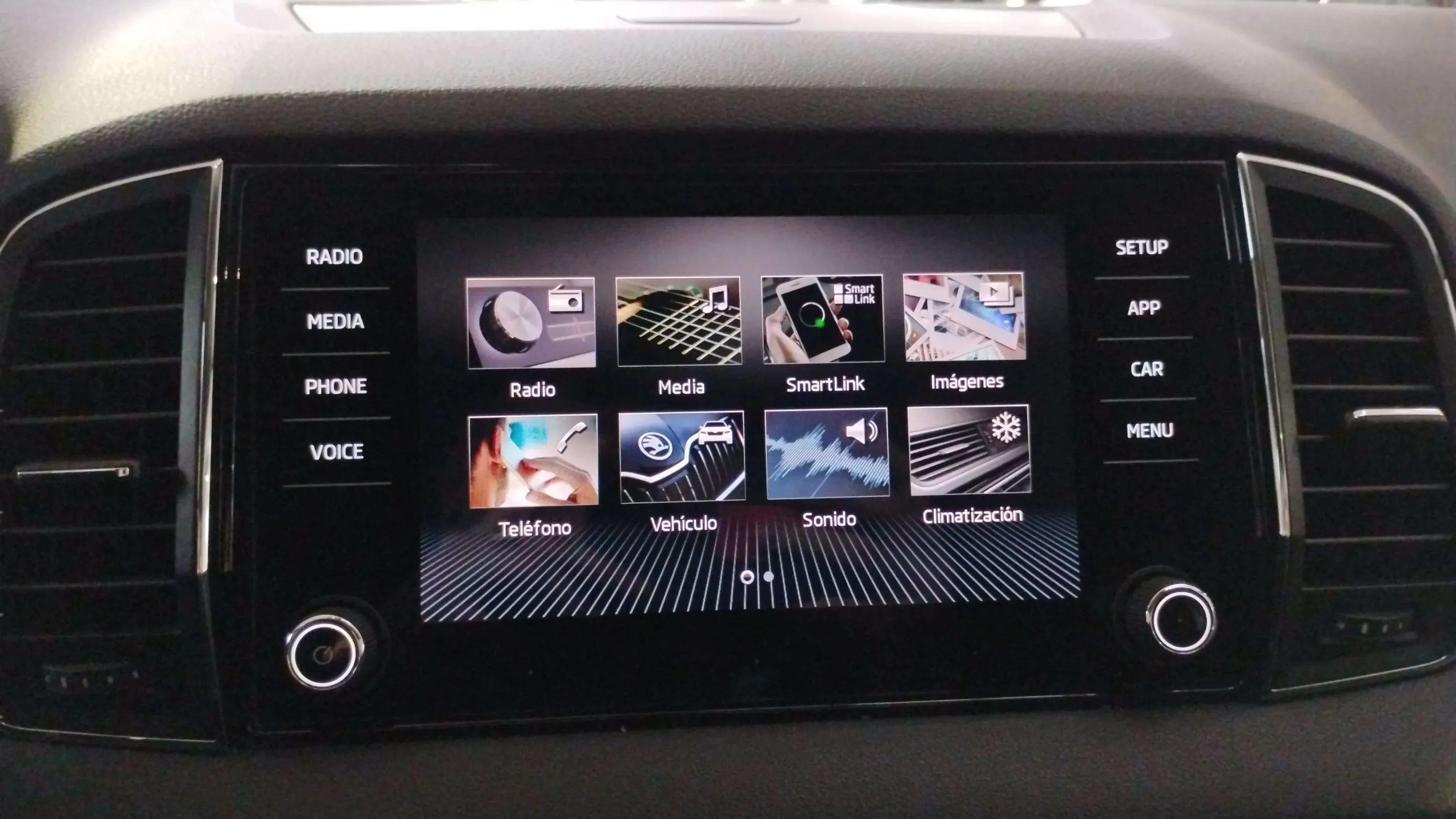 Škoda Karoq 1.6 TDI DSG Ambition - foto 13