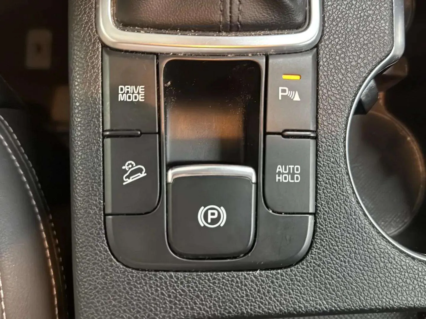 Kia Sportage 1.6 MHEV Business DCT 4X4) - foto 19